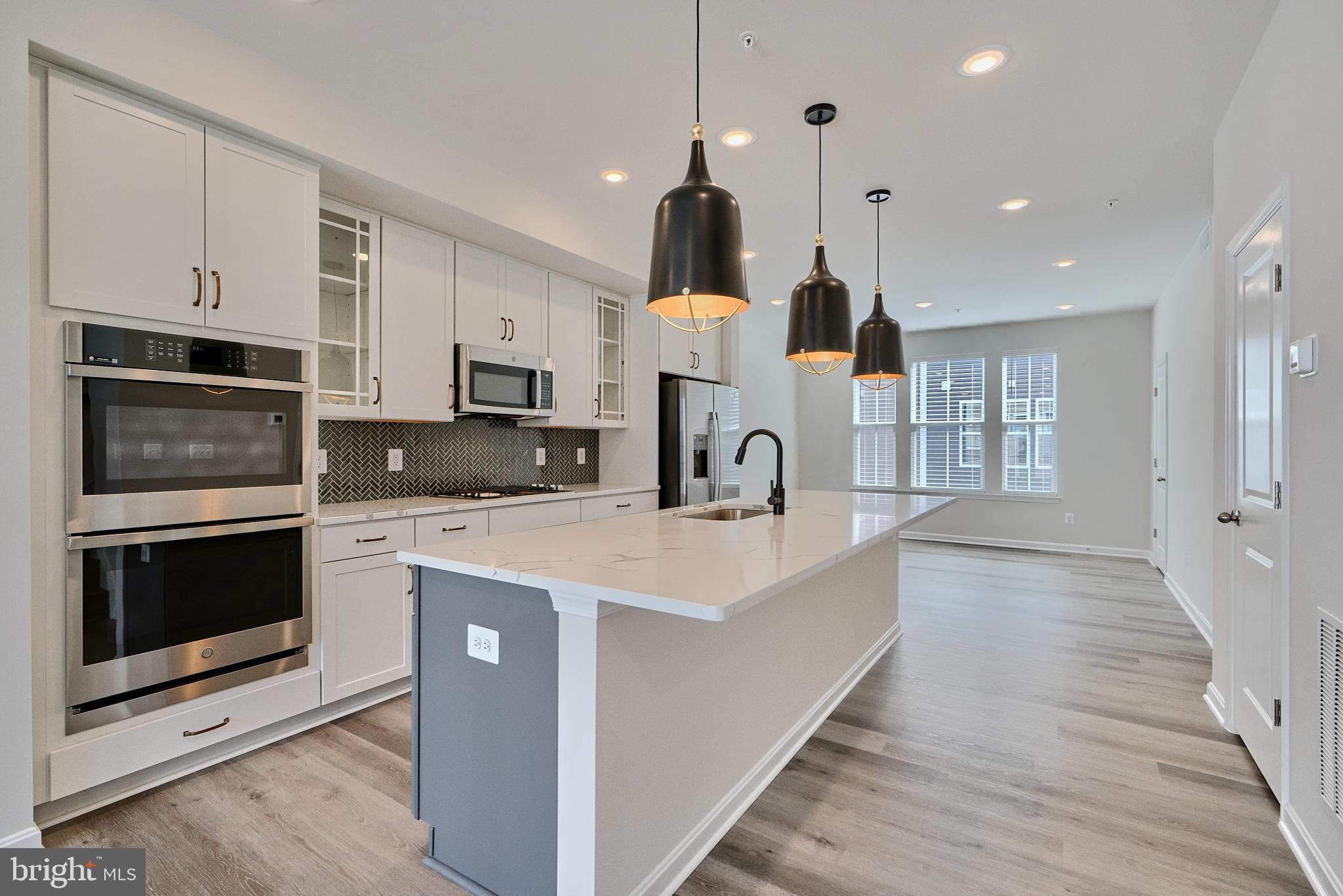 TOWNS AT MARKET COMMONS - Residential Lease