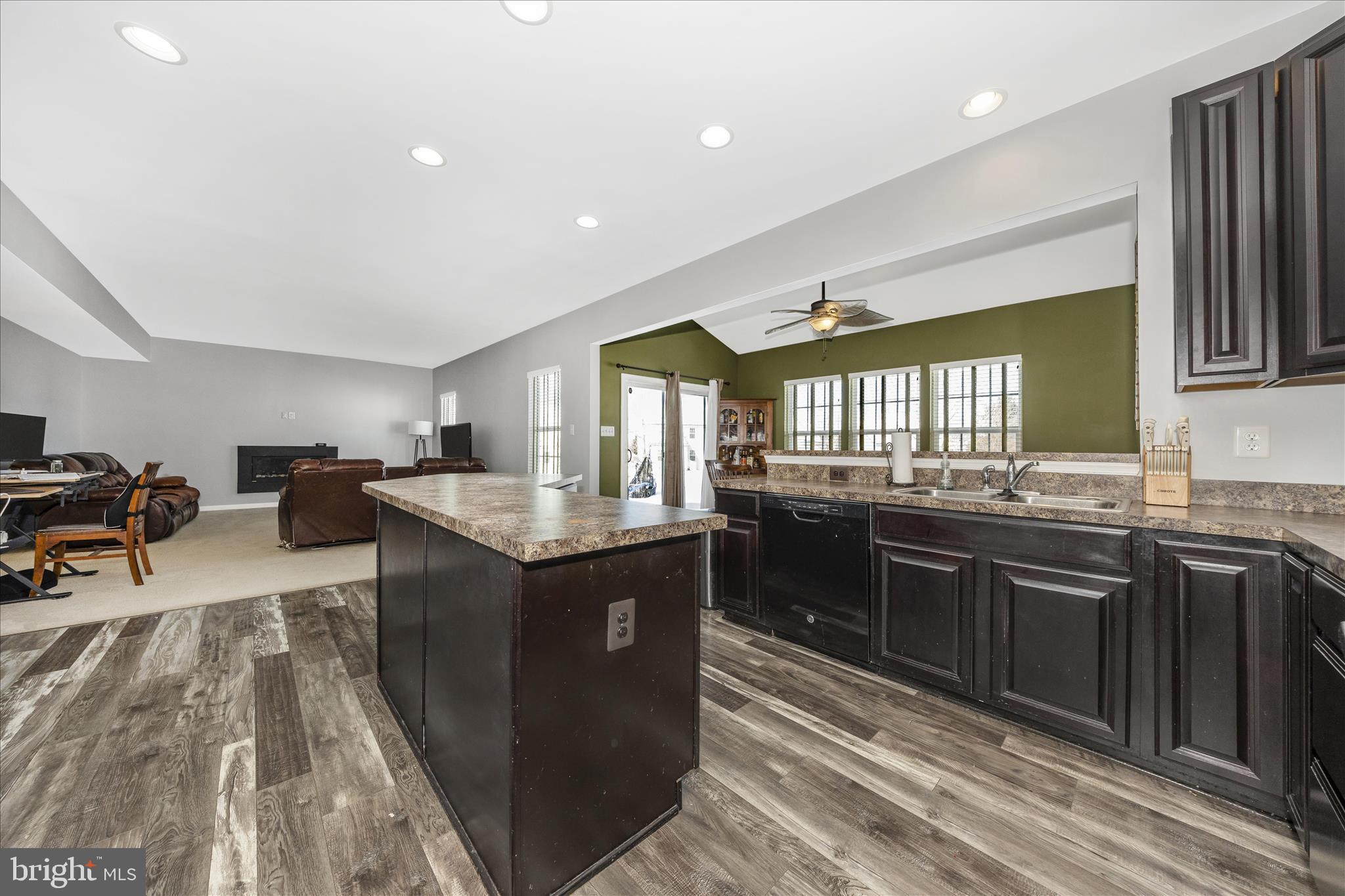 WESTFIELDS - Residential