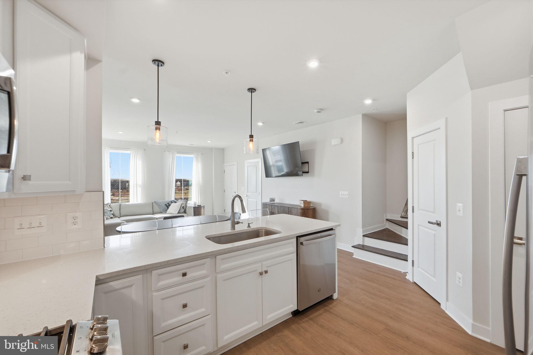 POTOMAC SHORES - Residential