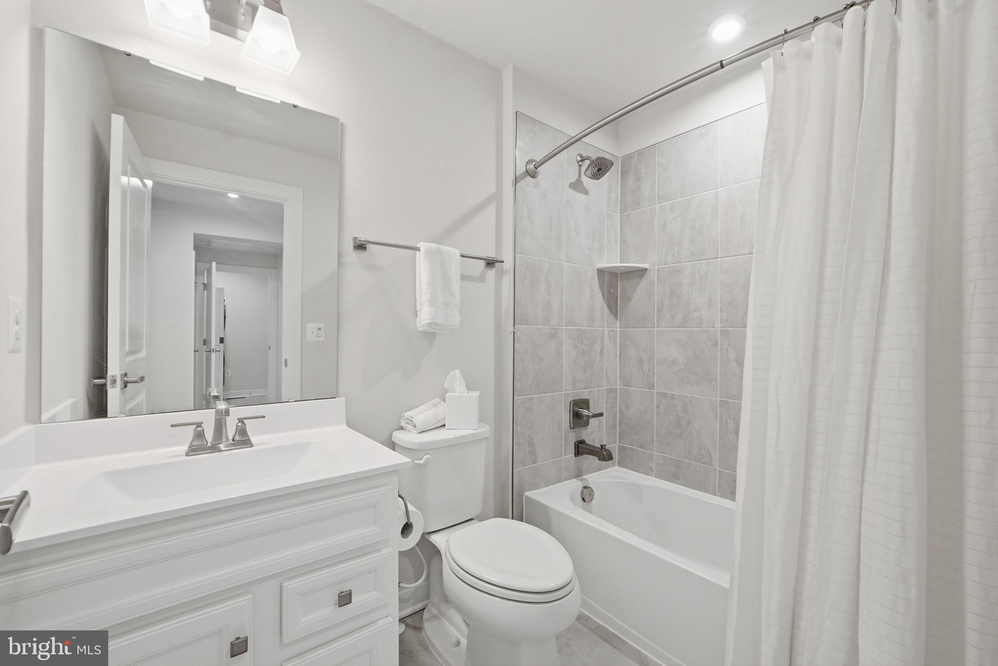 POTOMAC SHORES - Residential