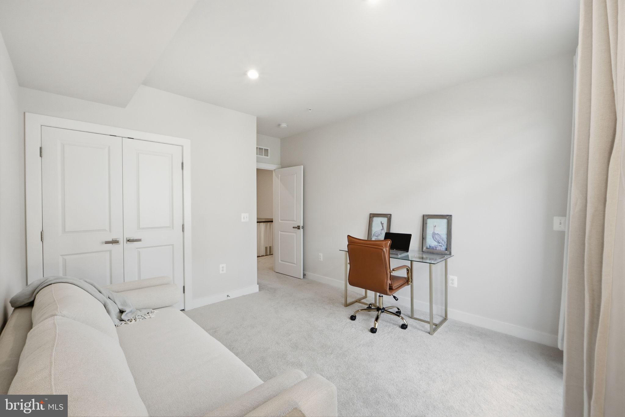 POTOMAC SHORES - Residential