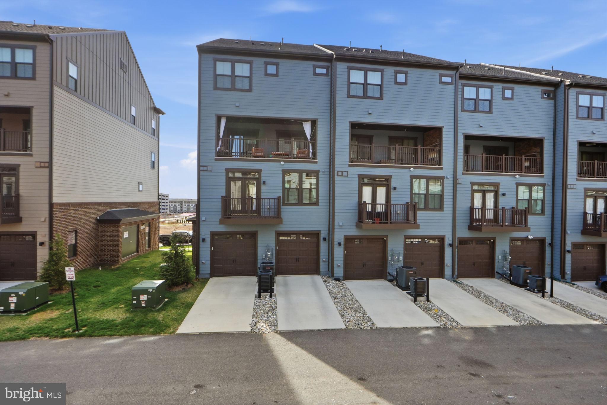 POTOMAC SHORES - Residential