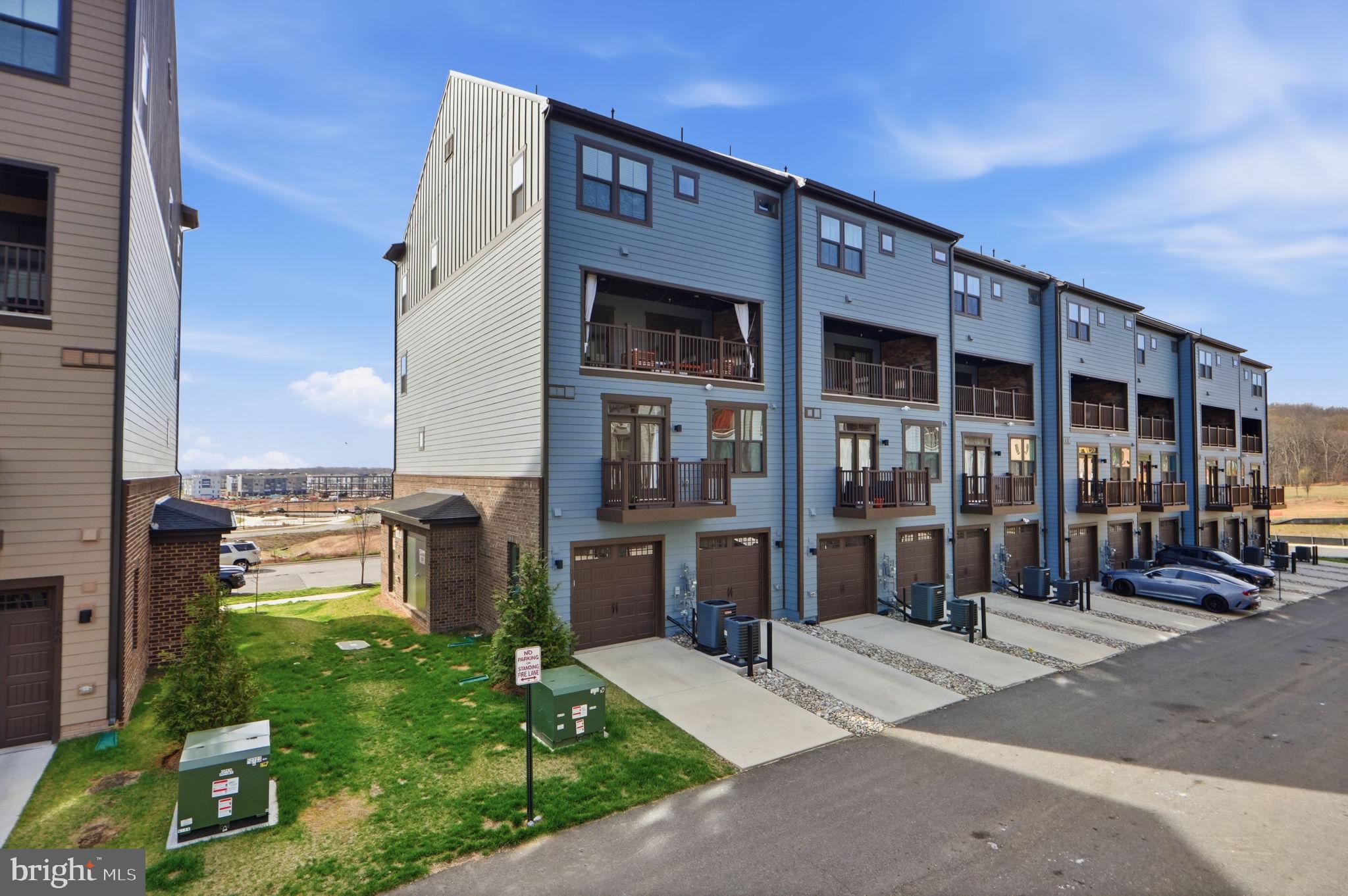 POTOMAC SHORES - Residential