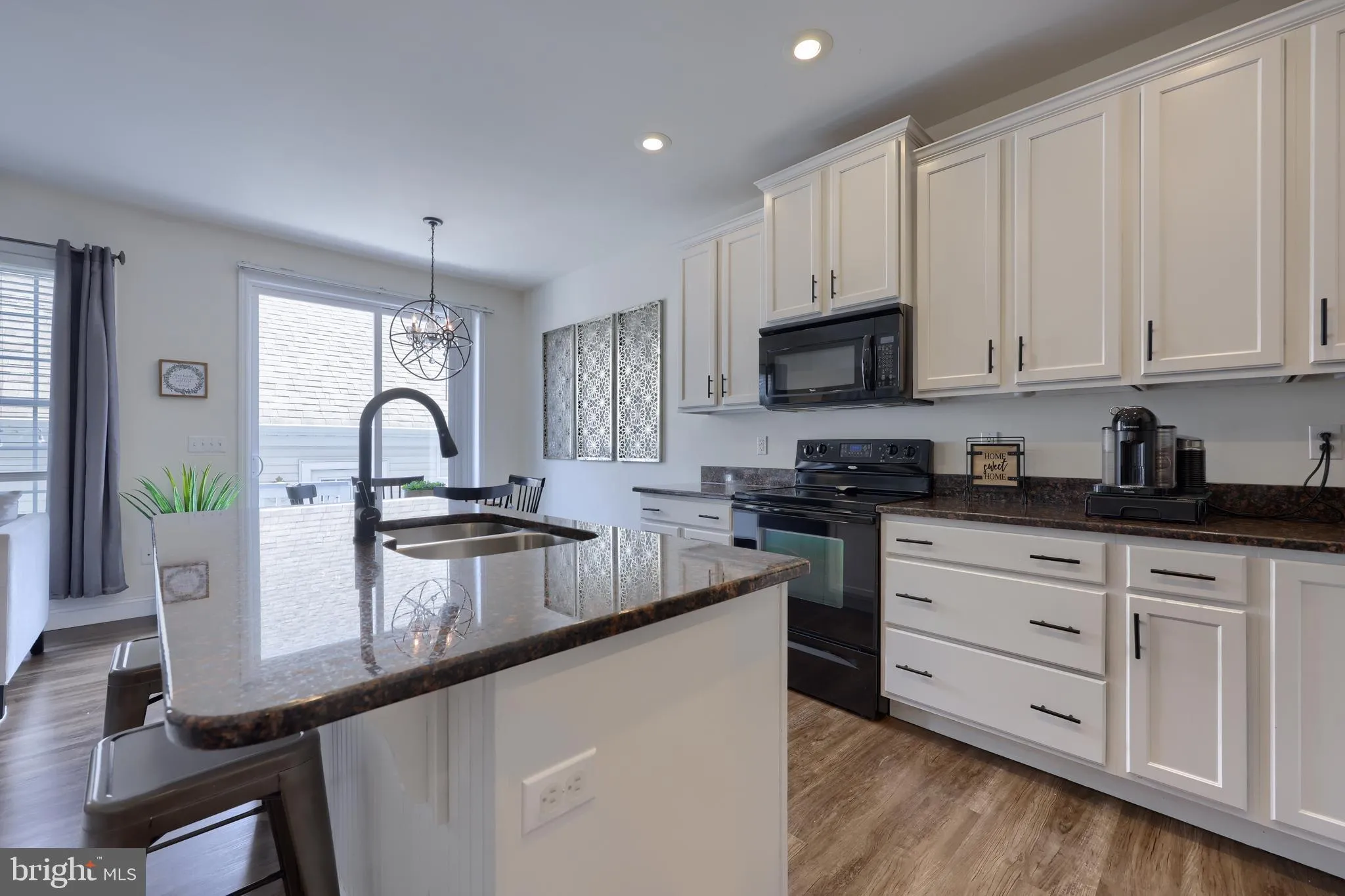 Lancaster, Pennsylvania 17601, United States, 3 Bedrooms Bedrooms, ,4 BathroomsBathrooms,Residential,Active,114153