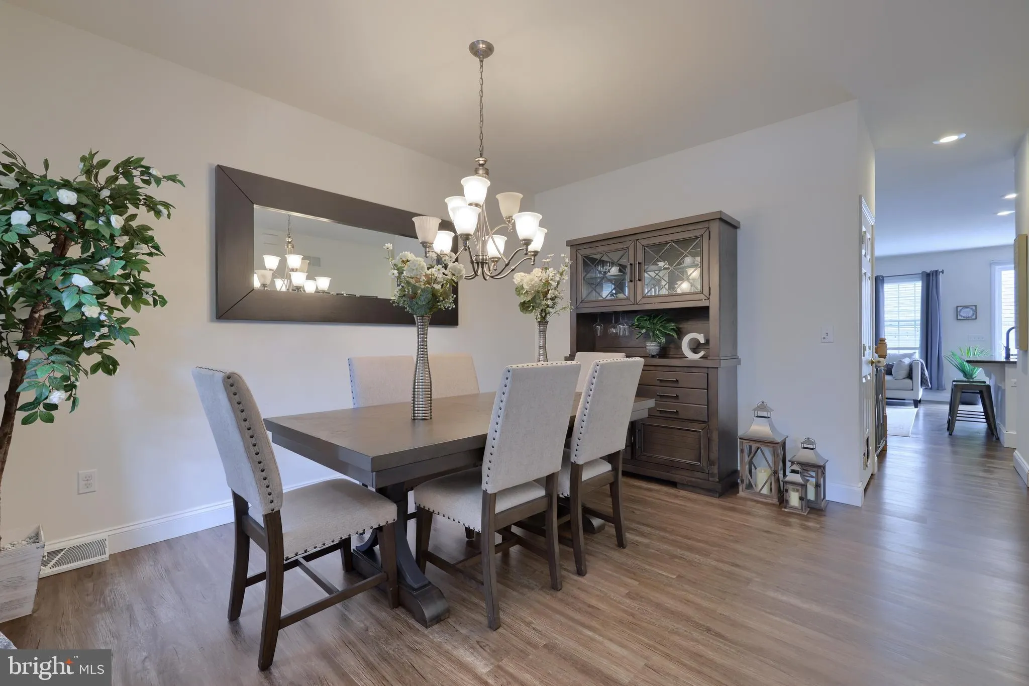 Lancaster, Pennsylvania 17601, United States, 3 Bedrooms Bedrooms, ,4 BathroomsBathrooms,Residential,Active,114153