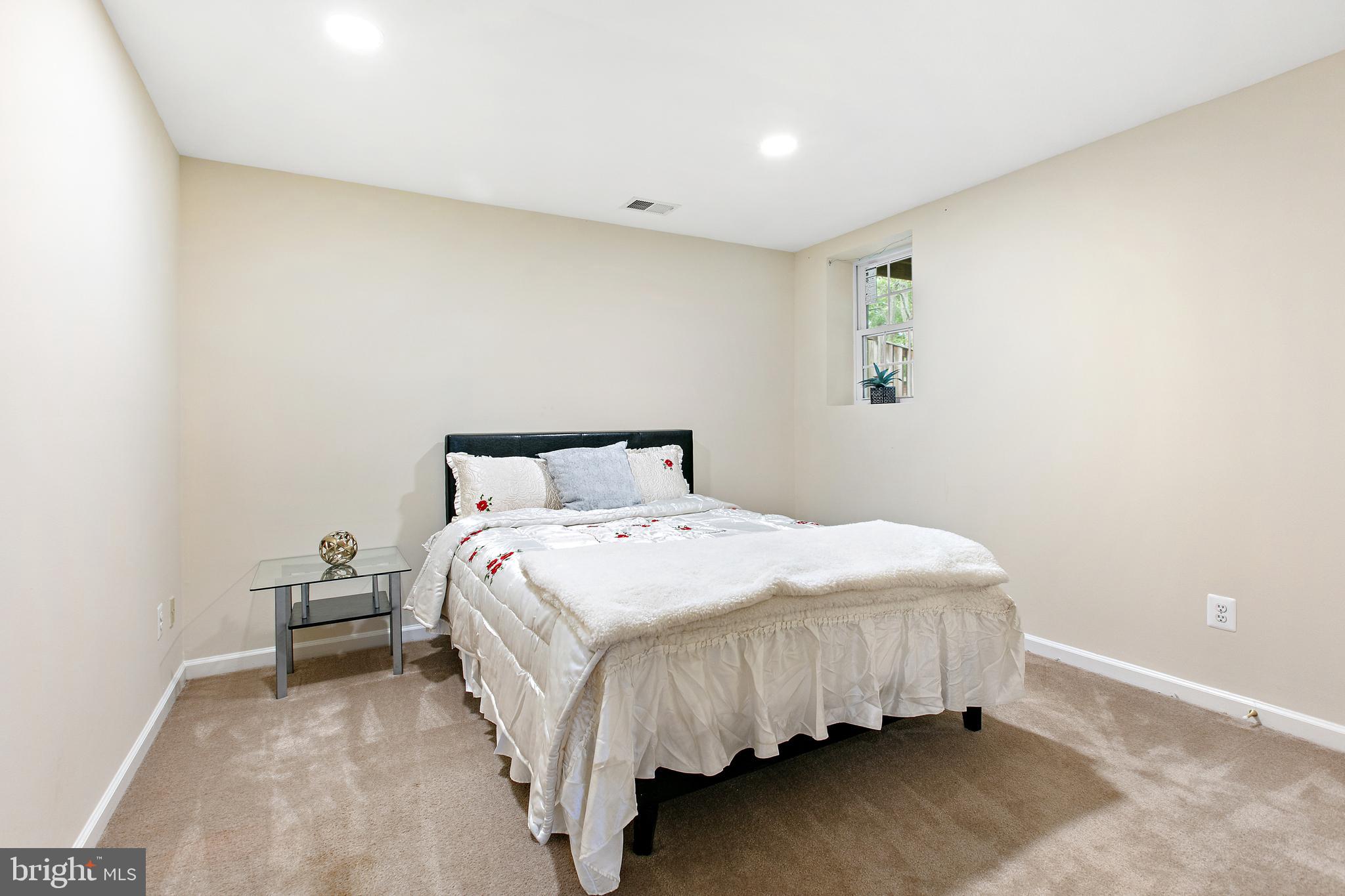 TALBOTT - Residential Lease