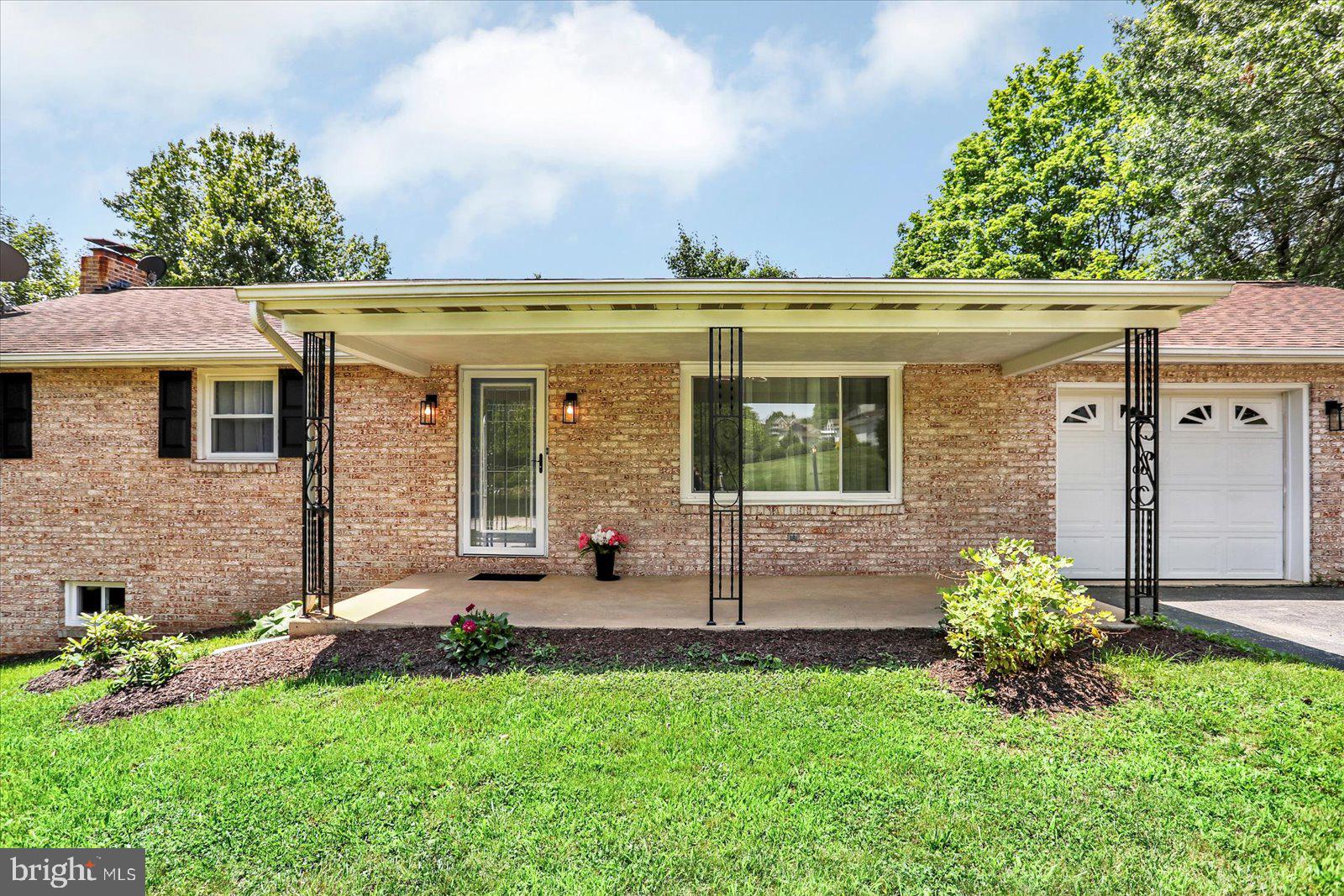 DALLASTOWN BORO - Residential