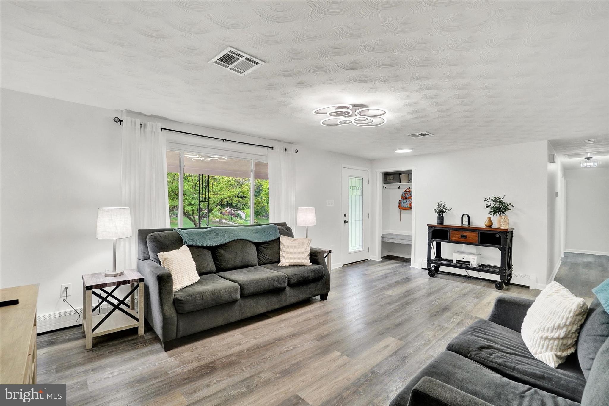 DALLASTOWN BORO - Residential