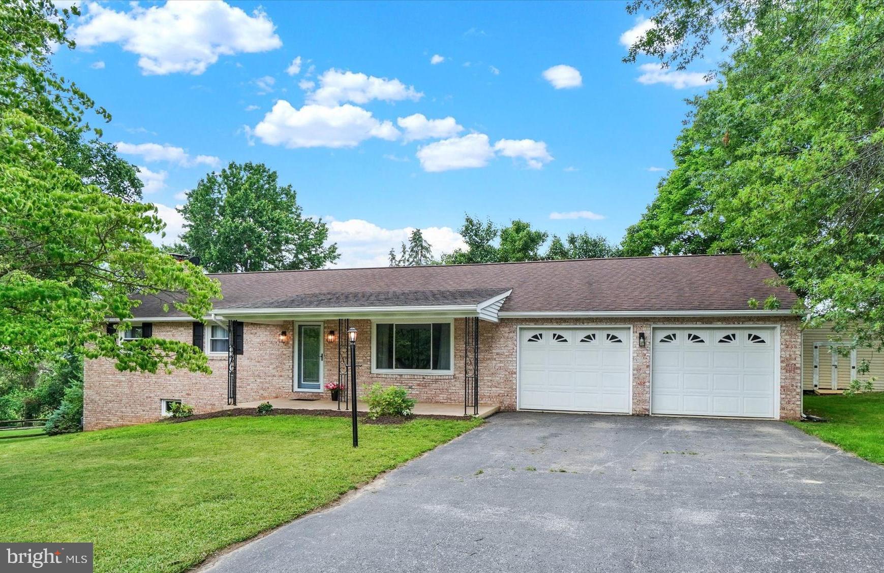 DALLASTOWN BORO - Residential