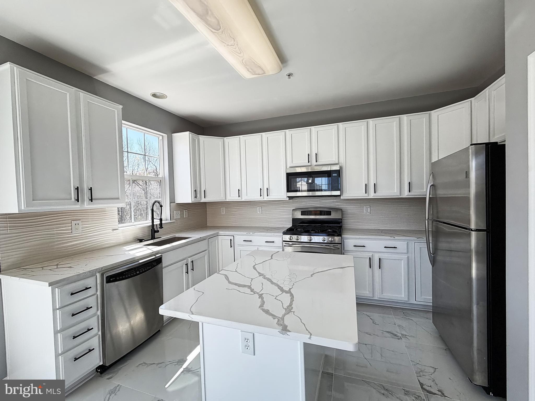 TRIMBLE MEADOWS - Residential