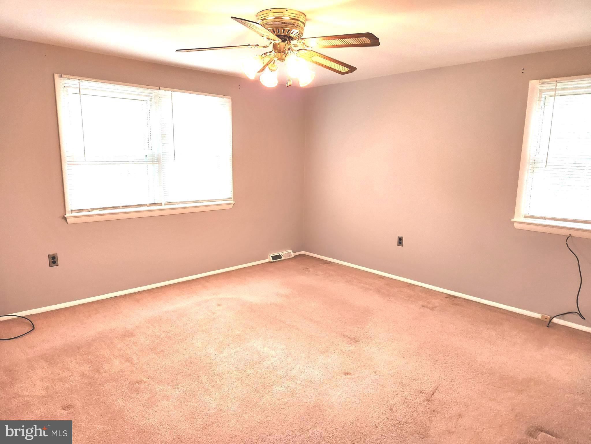 HILLCREST MANOR - Residential