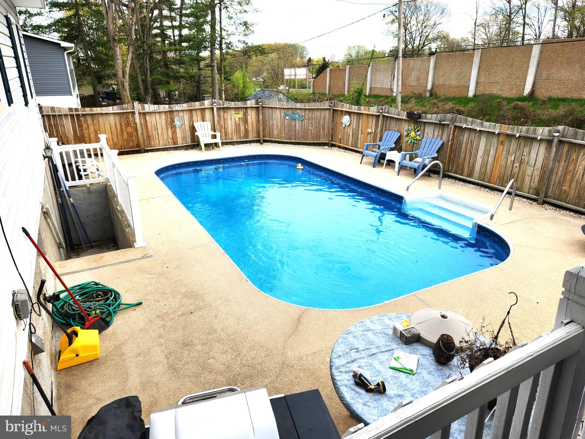 HILLCREST MANOR - Residential