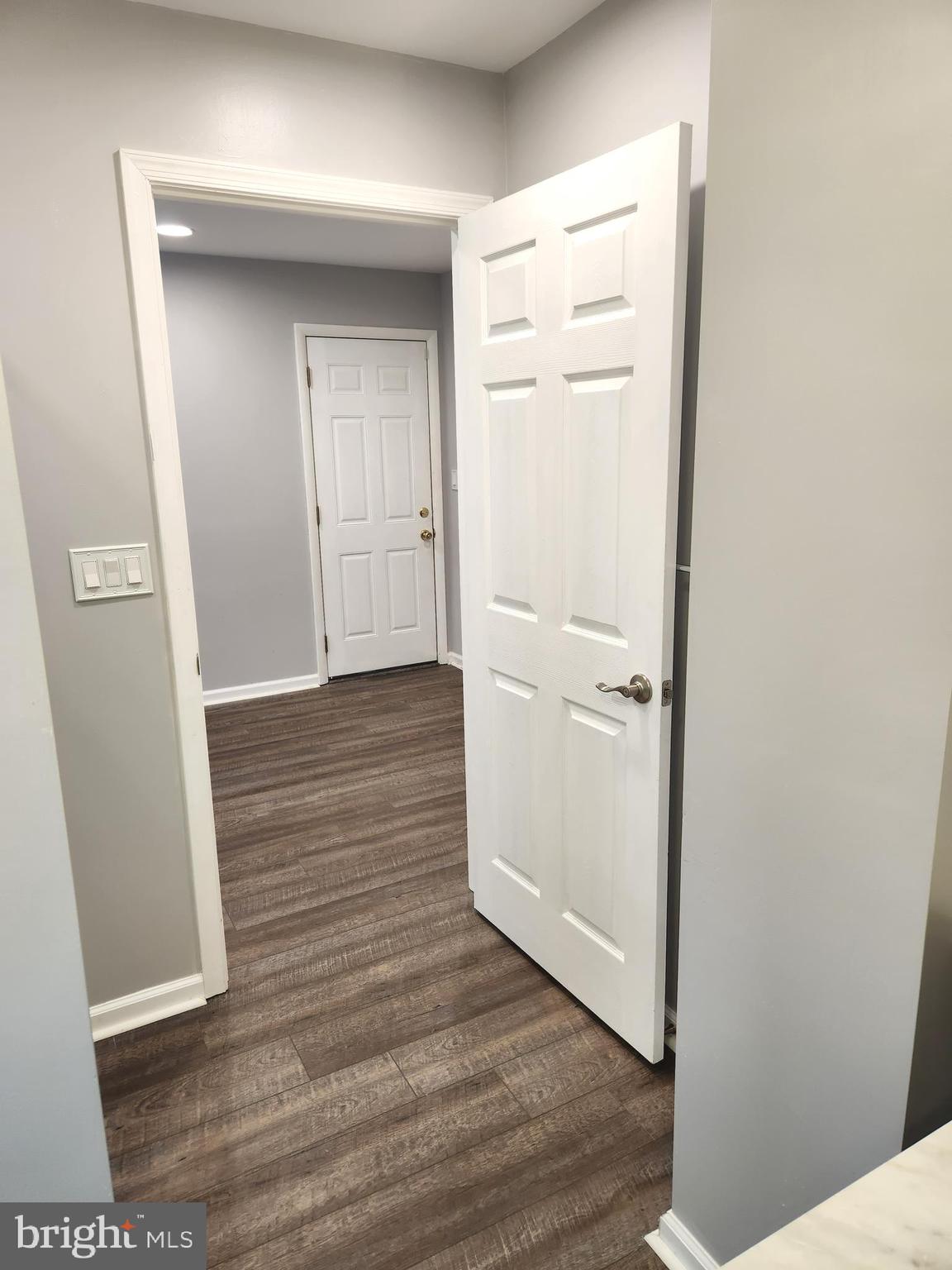 HILLCREST MANOR - Residential