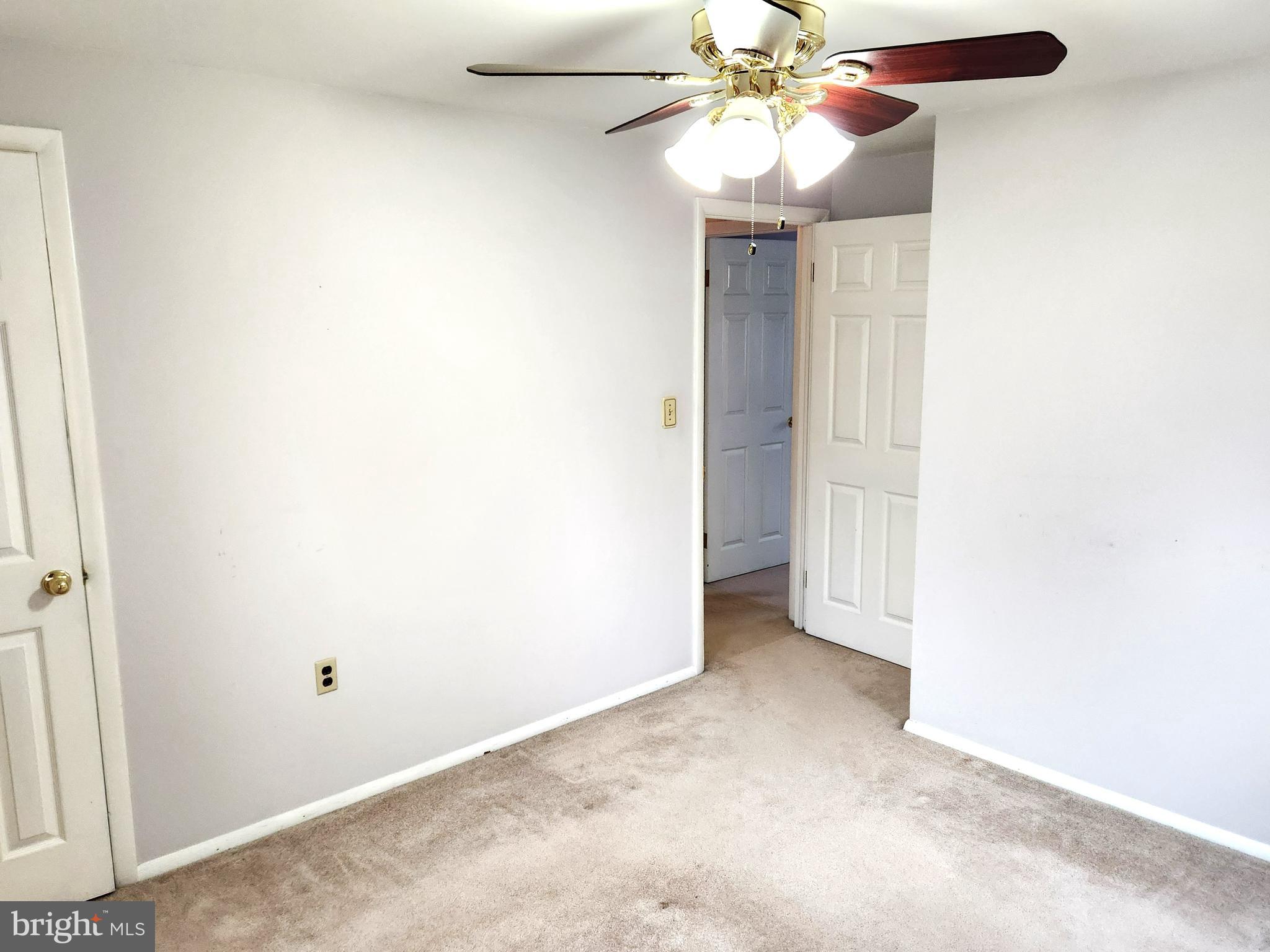 HILLCREST MANOR - Residential