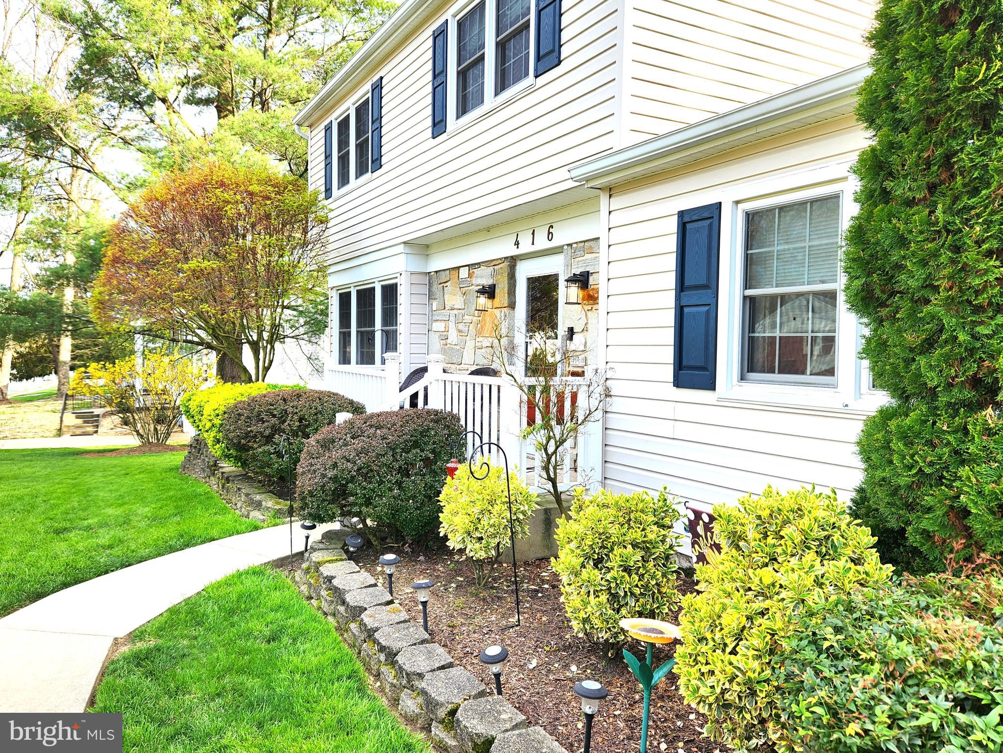 HILLCREST MANOR - Residential