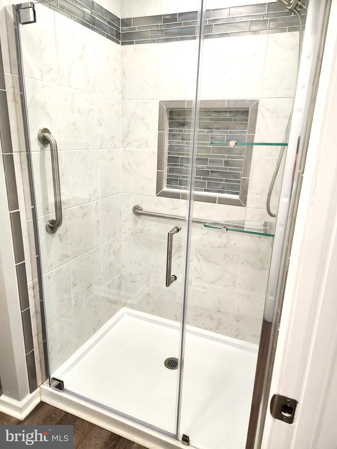 HILLCREST MANOR - Residential