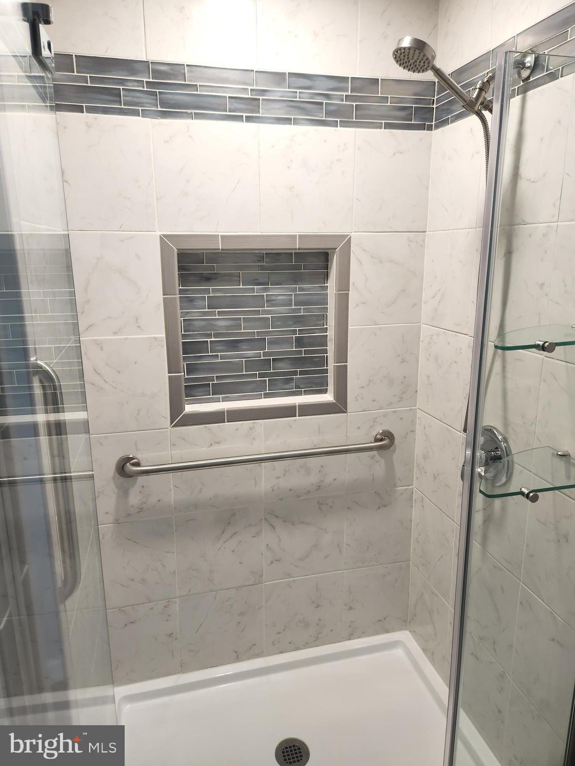 HILLCREST MANOR - Residential