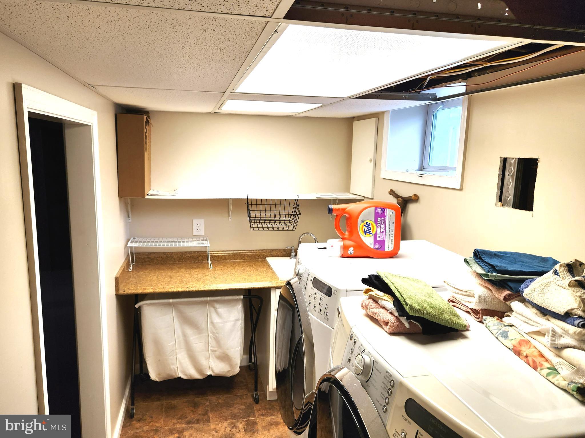 HILLCREST MANOR - Residential