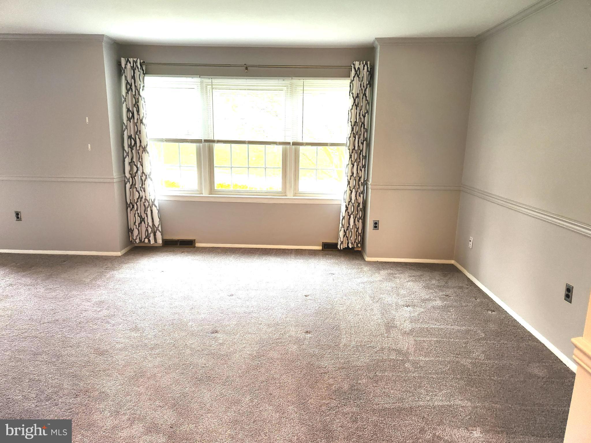 HILLCREST MANOR - Residential