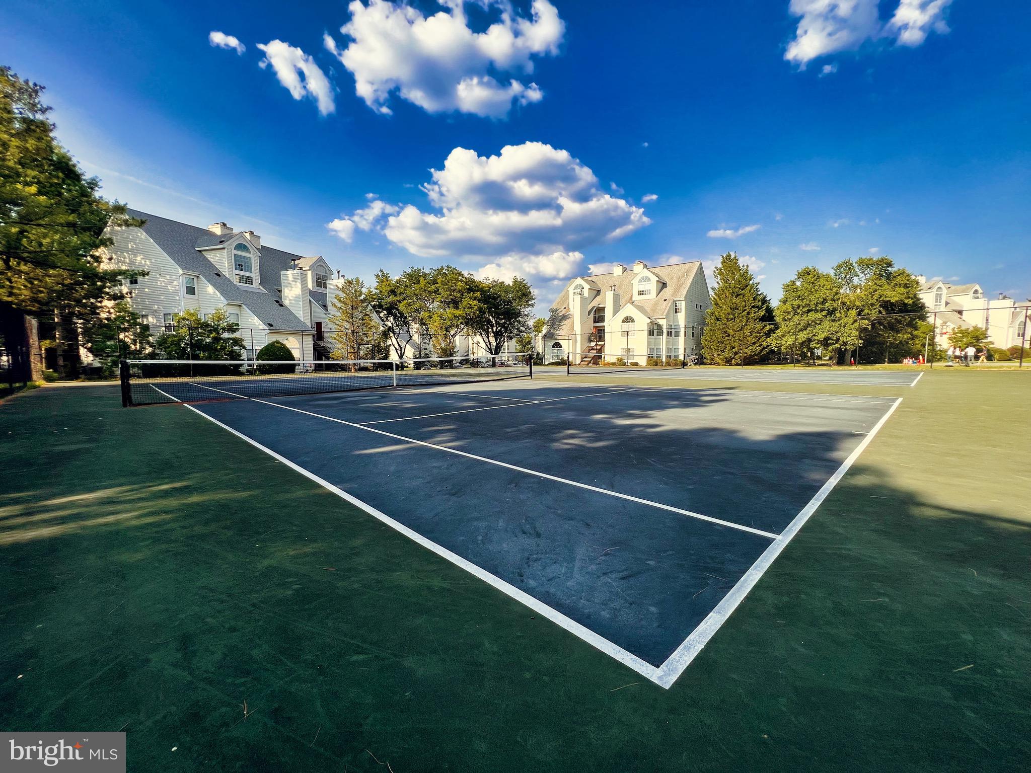 VISTAS 2 AT LAUREL - Residential Lease