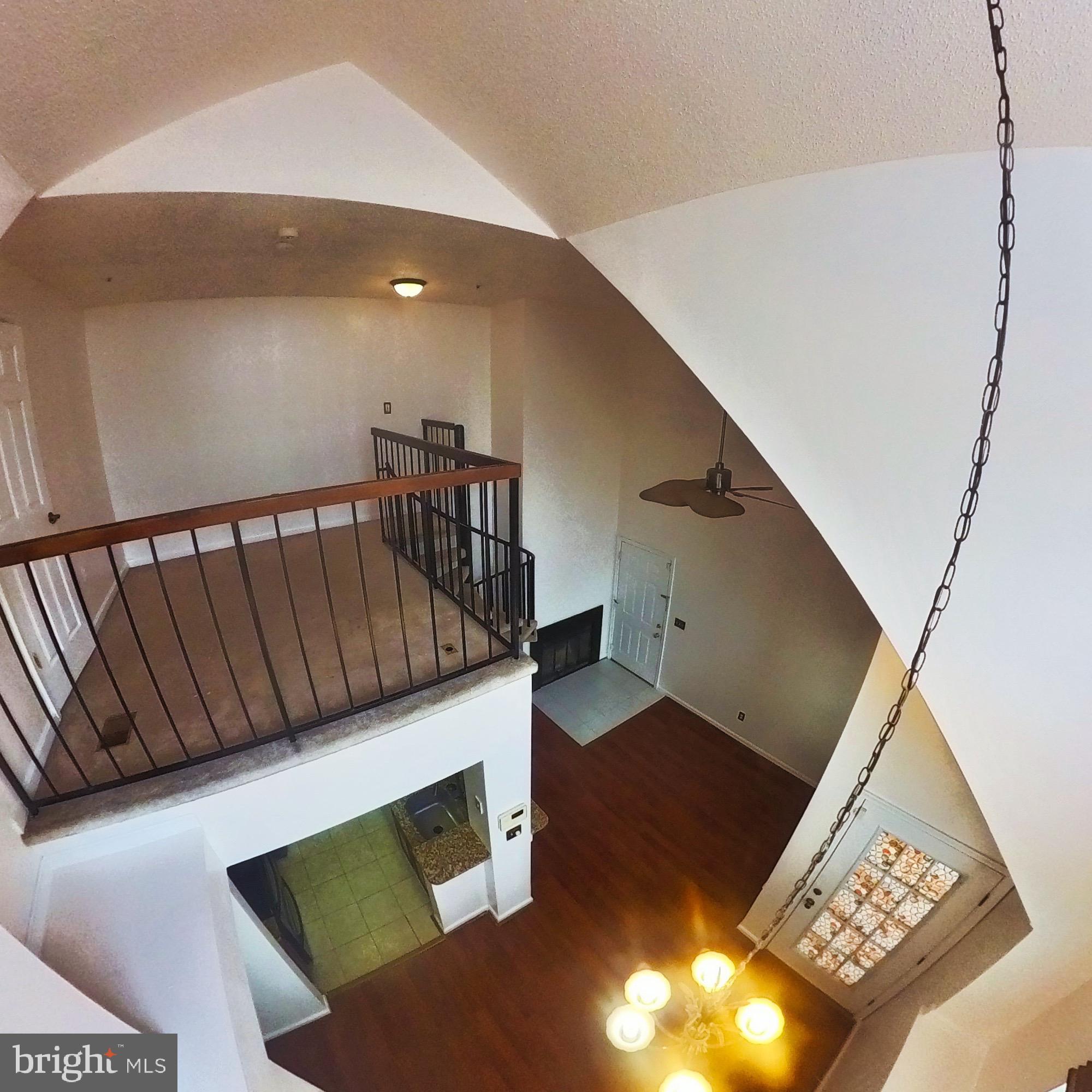 VISTAS 2 AT LAUREL - Residential Lease