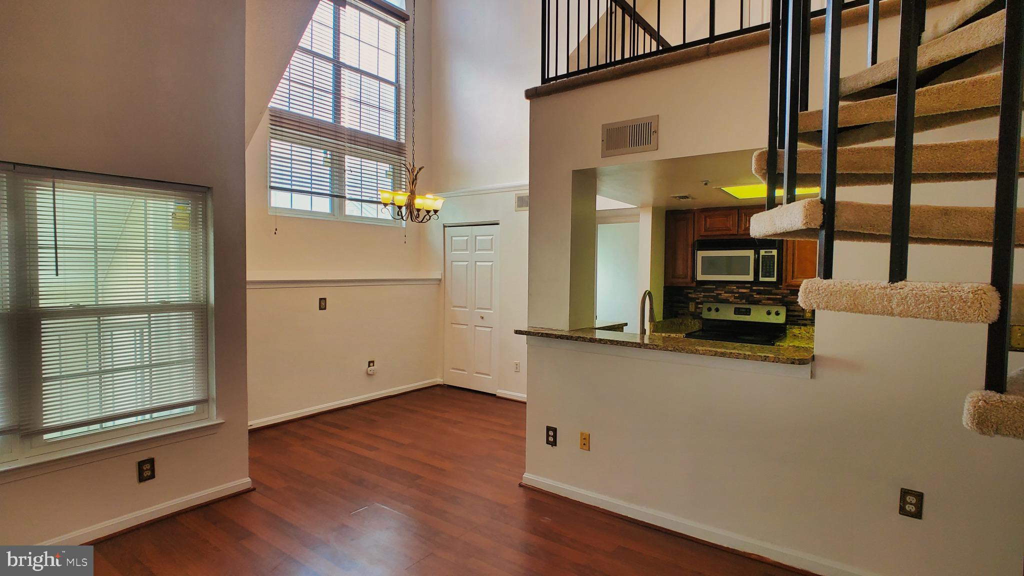 VISTAS 2 AT LAUREL - Residential Lease