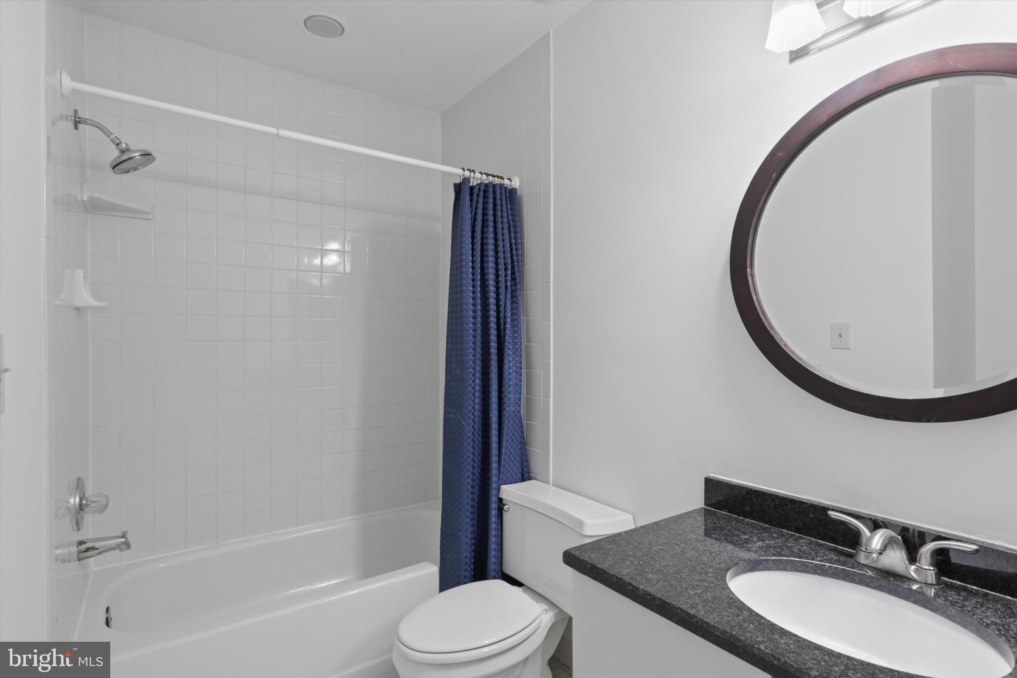 CONGRESSIONAL COUNTRY CLUB ESTATES - Residential