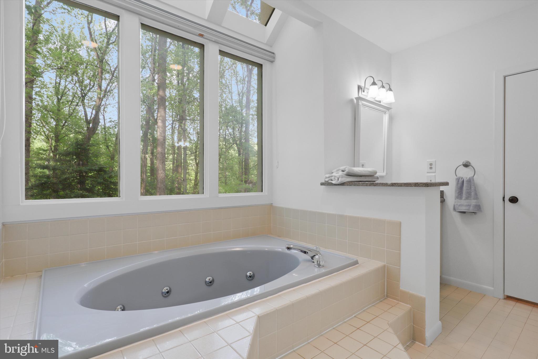 CONGRESSIONAL COUNTRY CLUB ESTATES - Residential