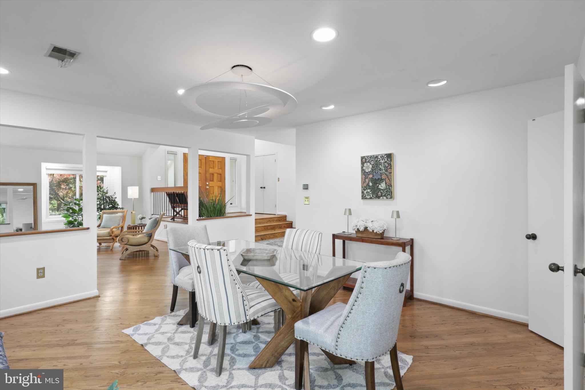 CONGRESSIONAL COUNTRY CLUB ESTATES - Residential