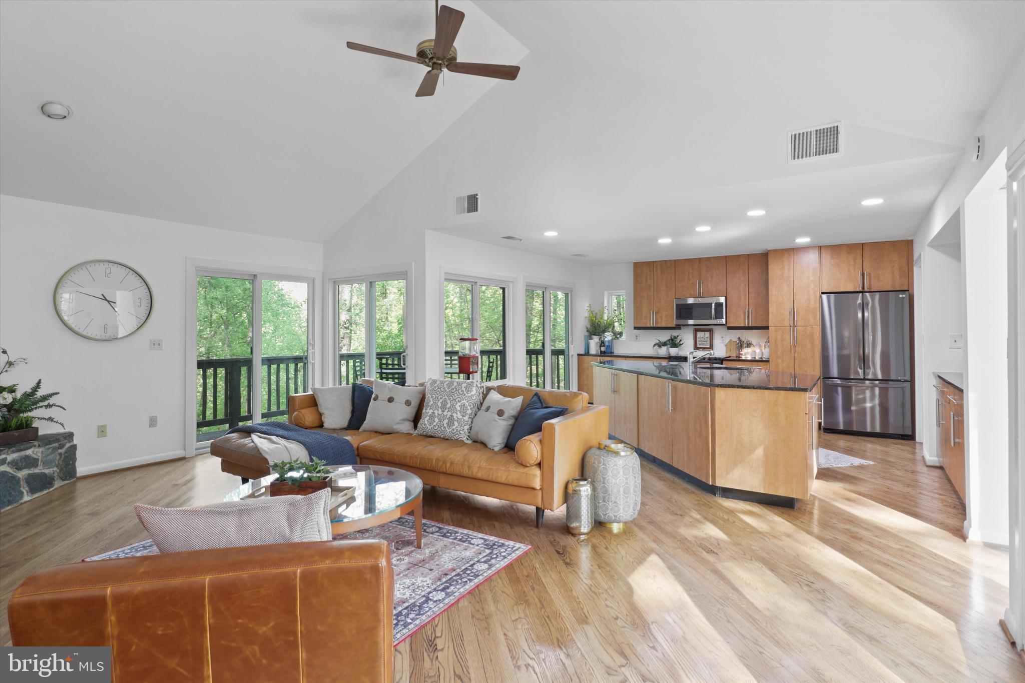 CONGRESSIONAL COUNTRY CLUB ESTATES - Residential