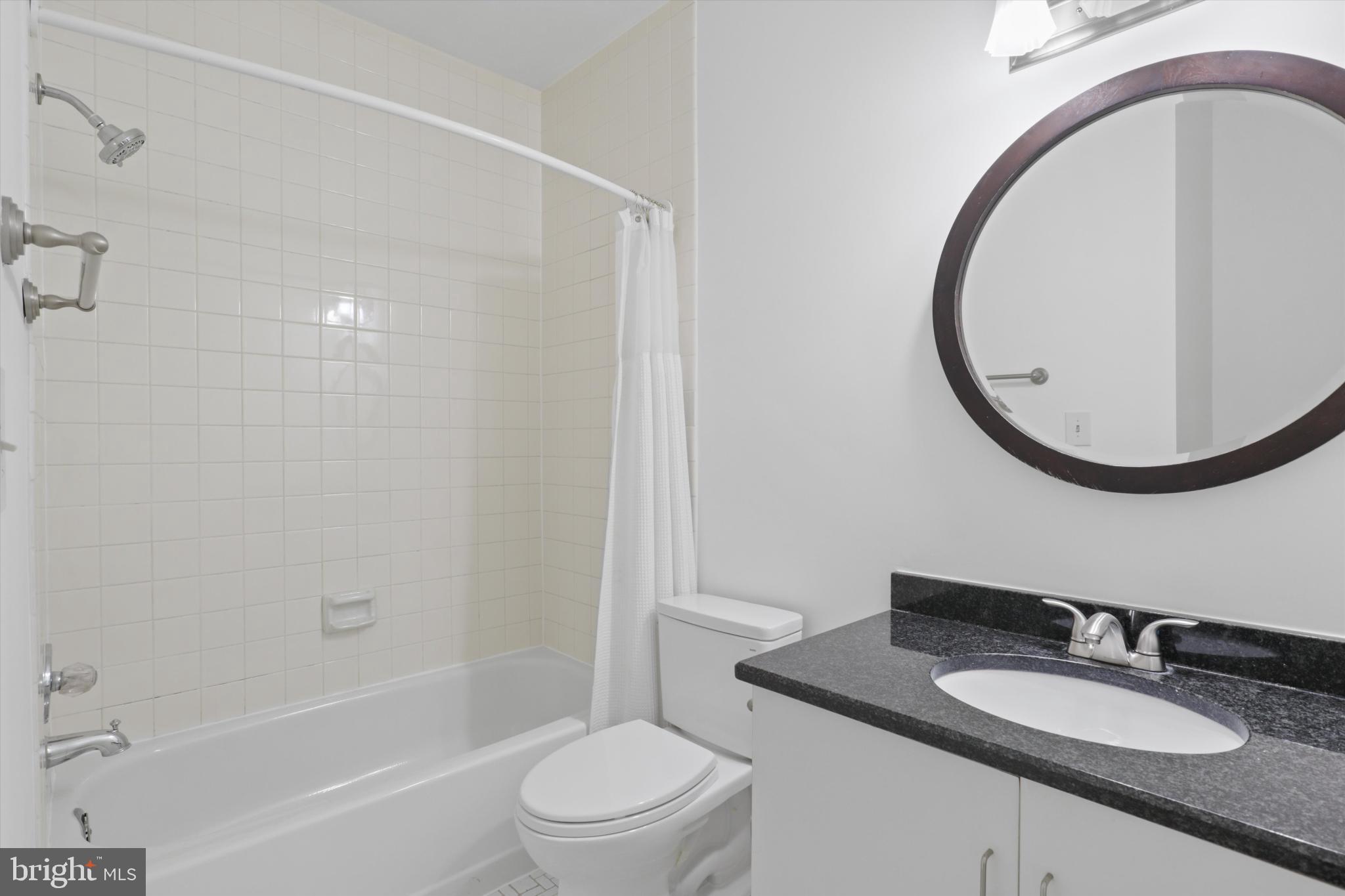 CONGRESSIONAL COUNTRY CLUB ESTATES - Residential