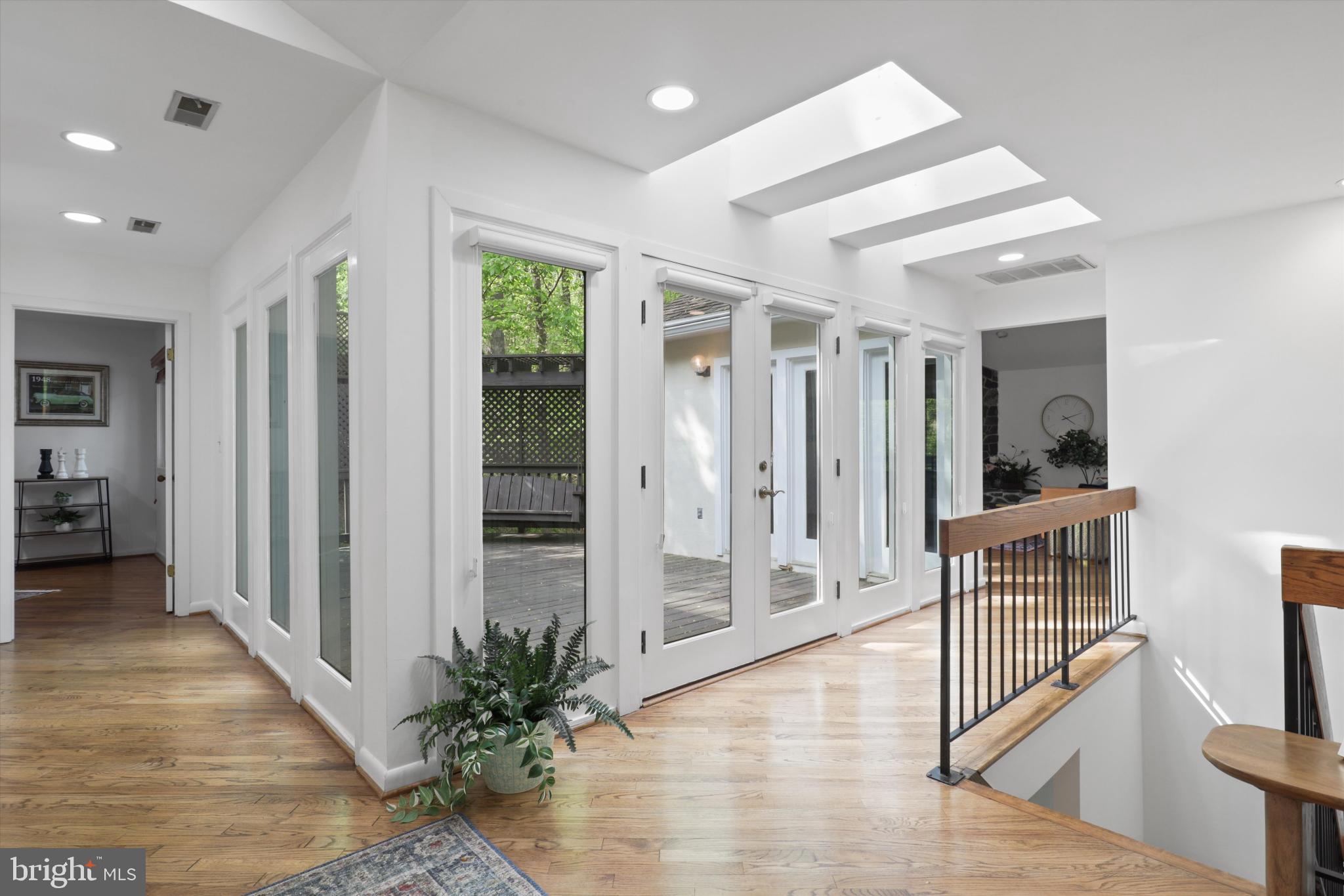 CONGRESSIONAL COUNTRY CLUB ESTATES - Residential