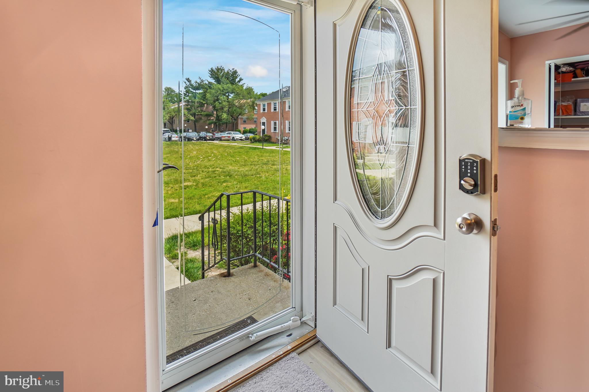 FOREST SPRING CONDO-PHAS - Residential