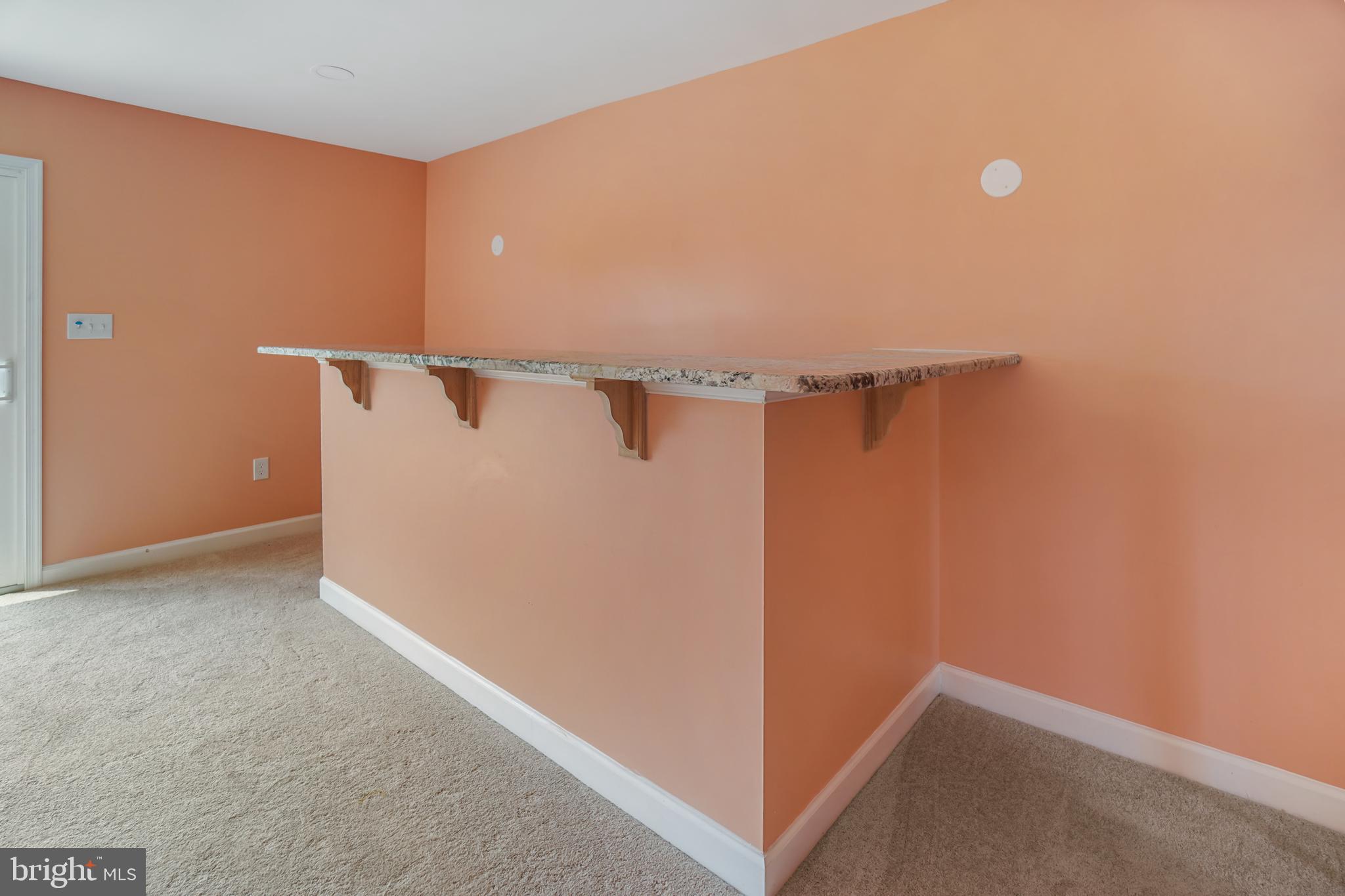 FOREST SPRING CONDO-PHAS - Residential