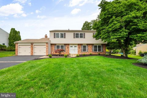 81 KINGSCLERE DRIVE SOUTHAMPTON PA 18966