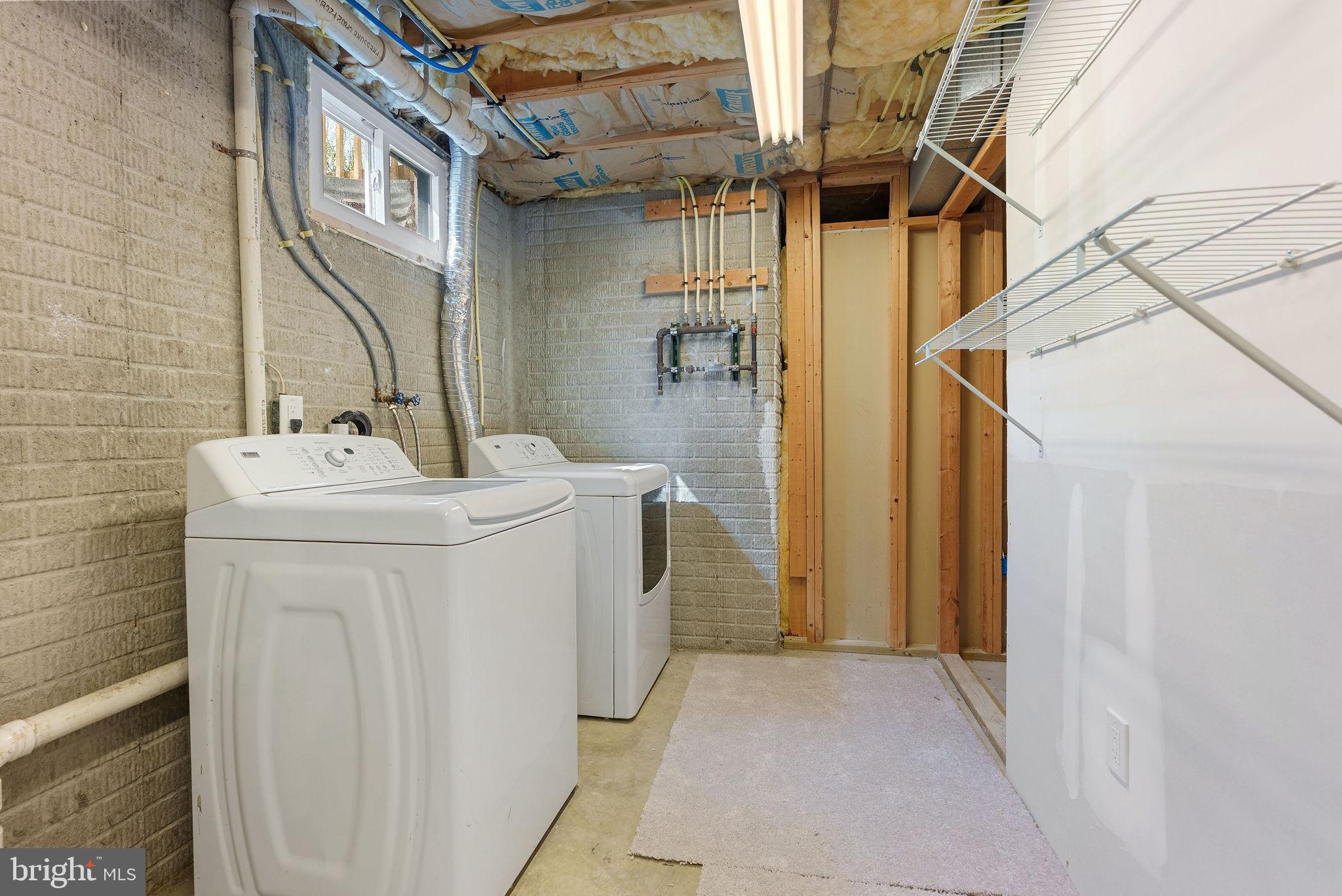 ROBERTS FIELD - Residential