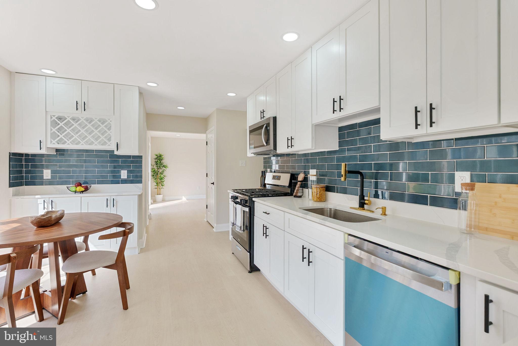 ROBERTS FIELD - Residential