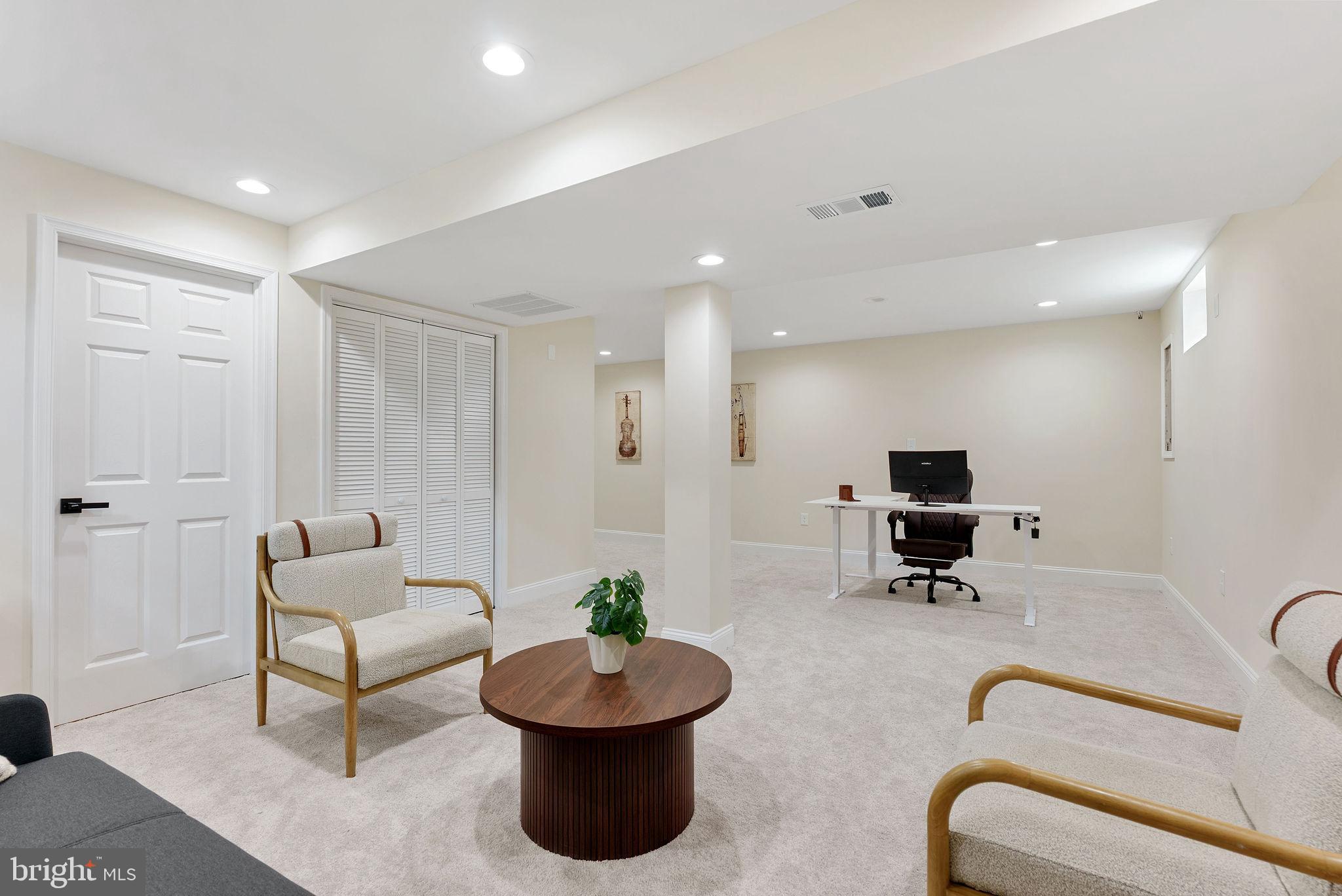 ROBERTS FIELD - Residential