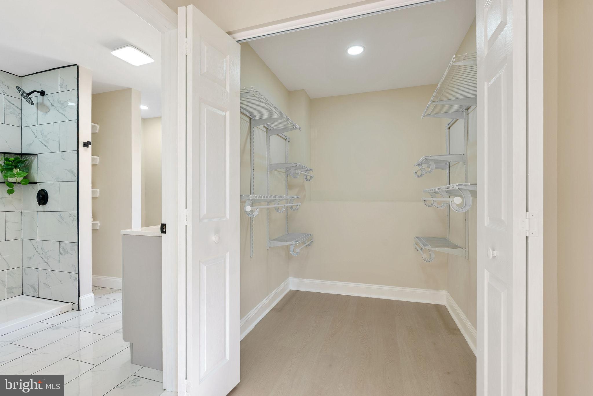 ROBERTS FIELD - Residential