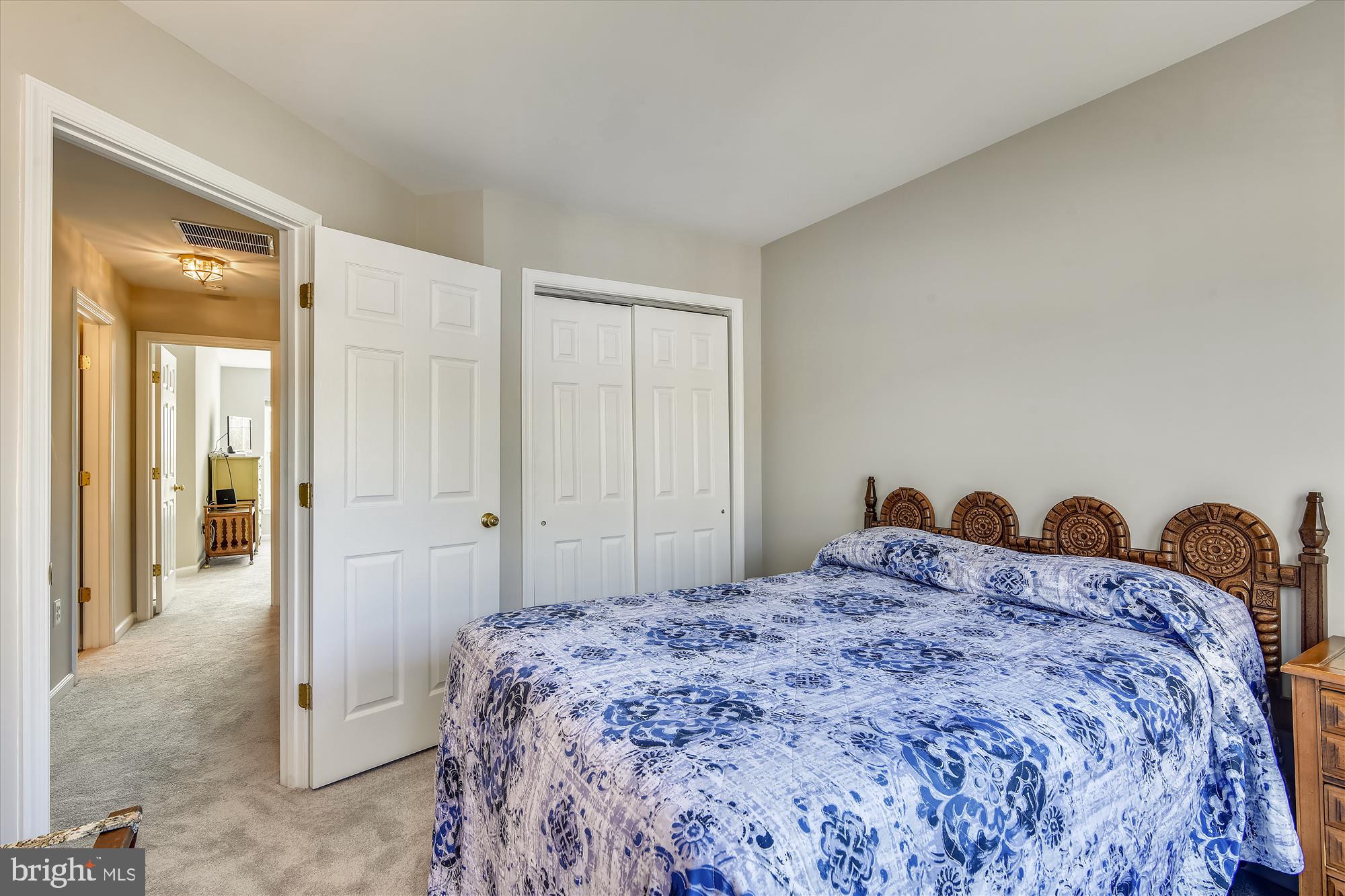 BROADLANDS - Residential