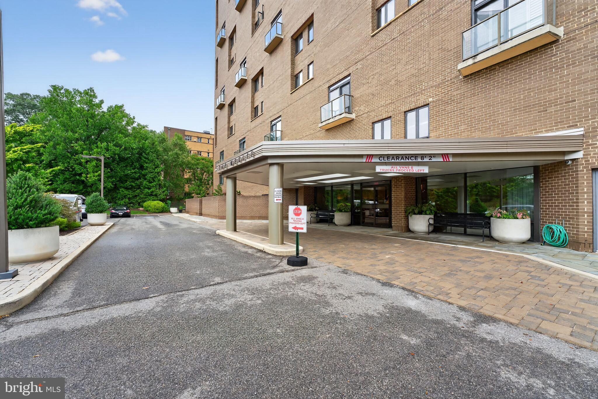 ARLINGTON - Residential