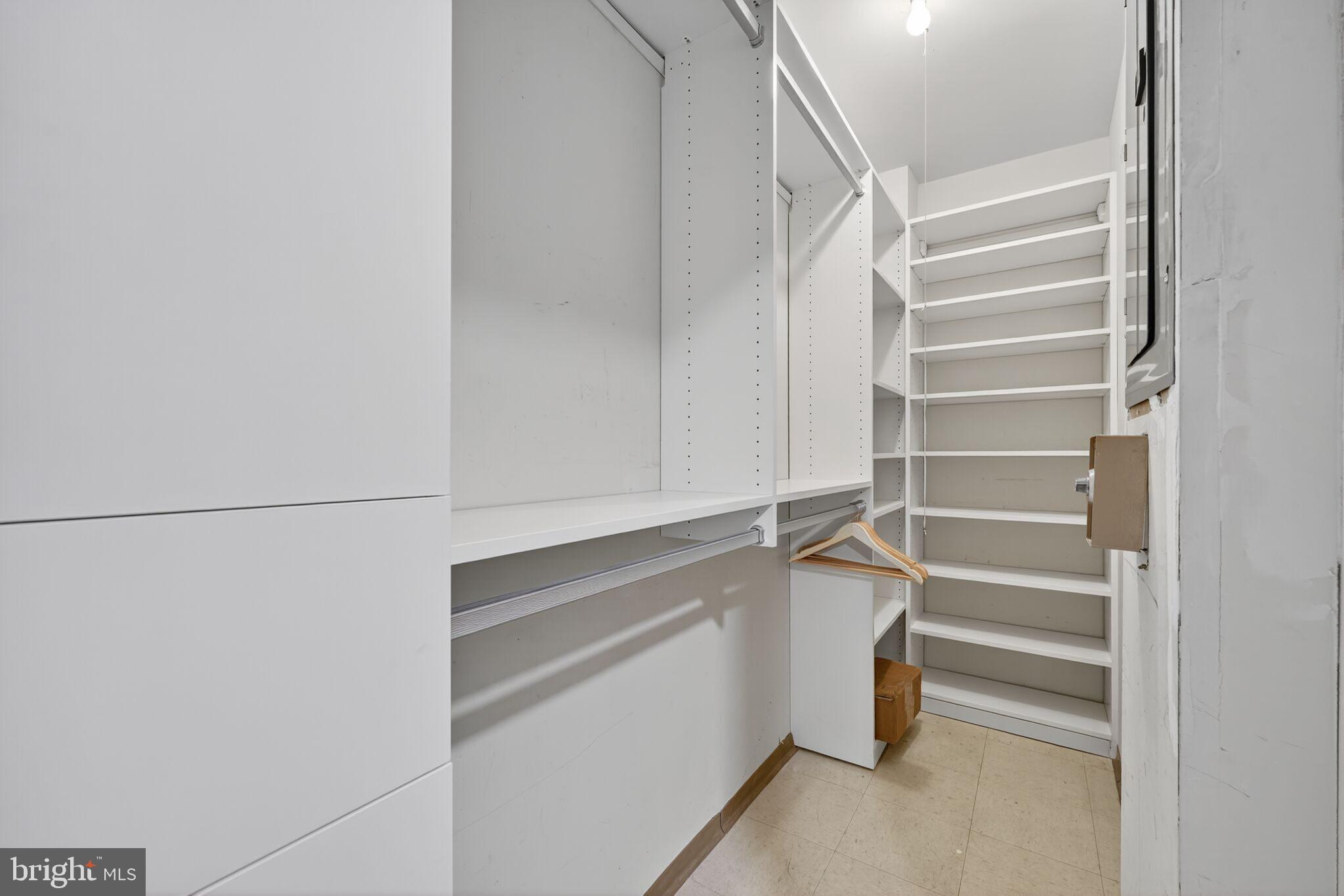 ARLINGTON - Residential