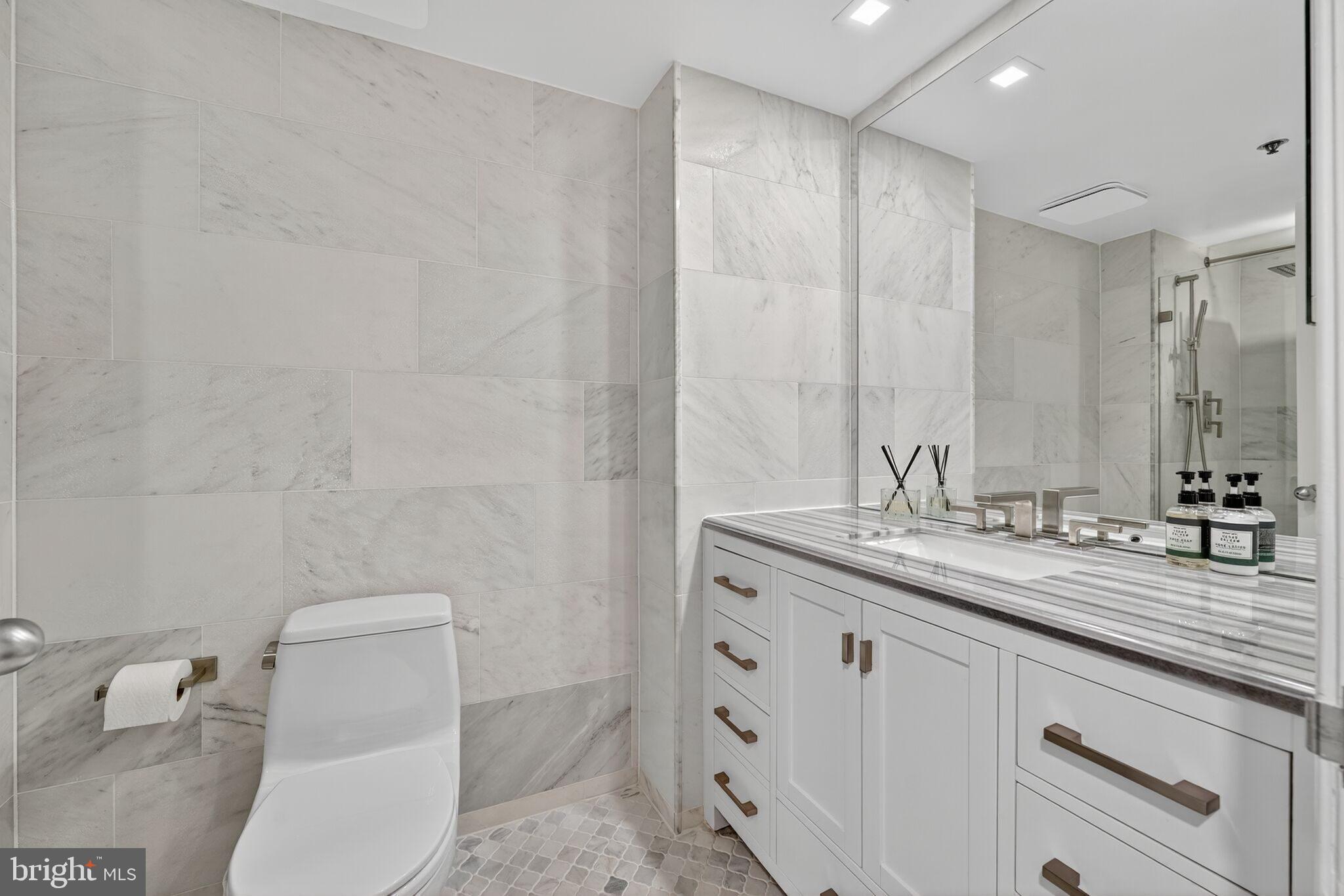 ARLINGTON - Residential