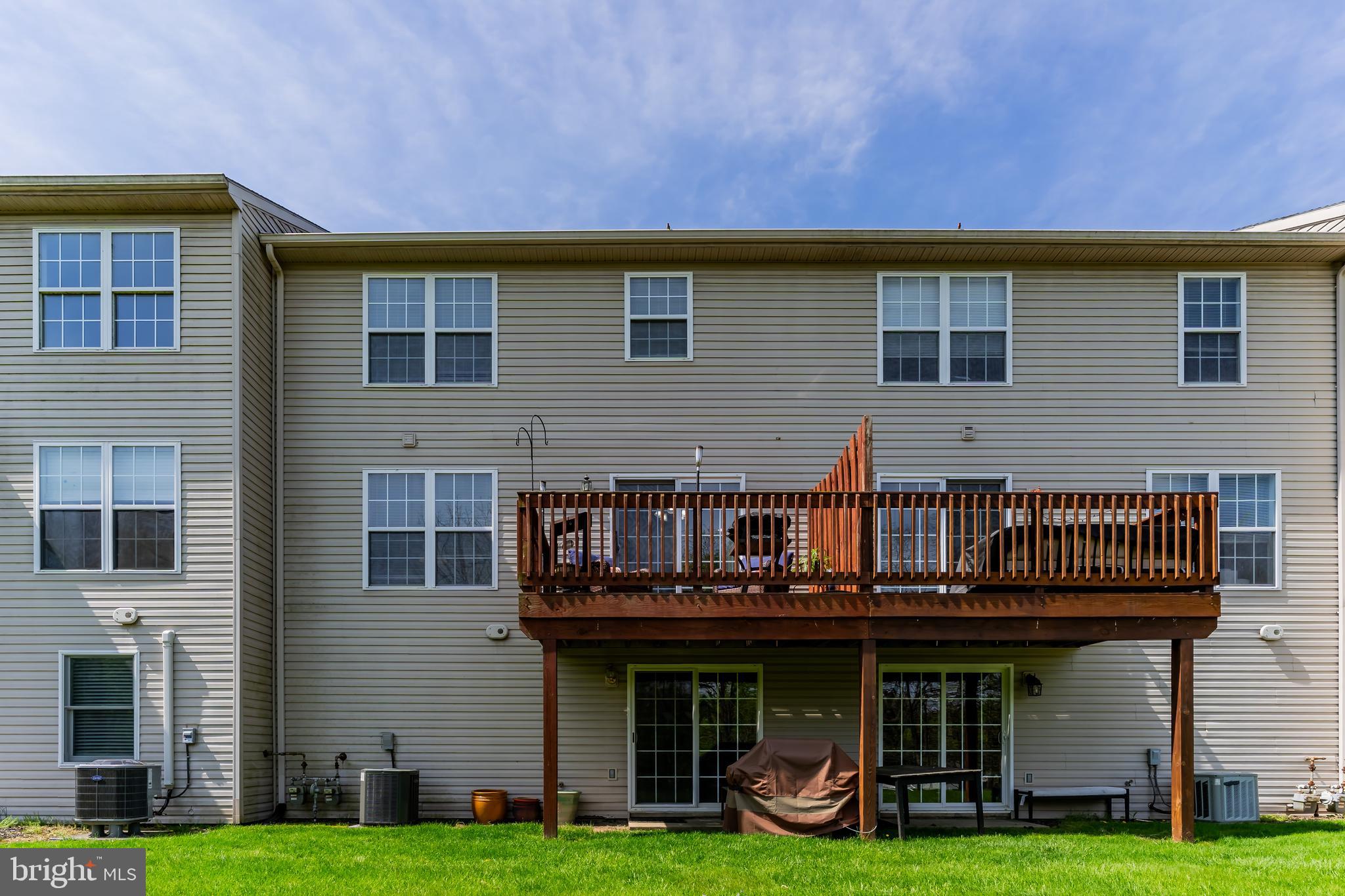 CROSS CREEK - Residential Lease