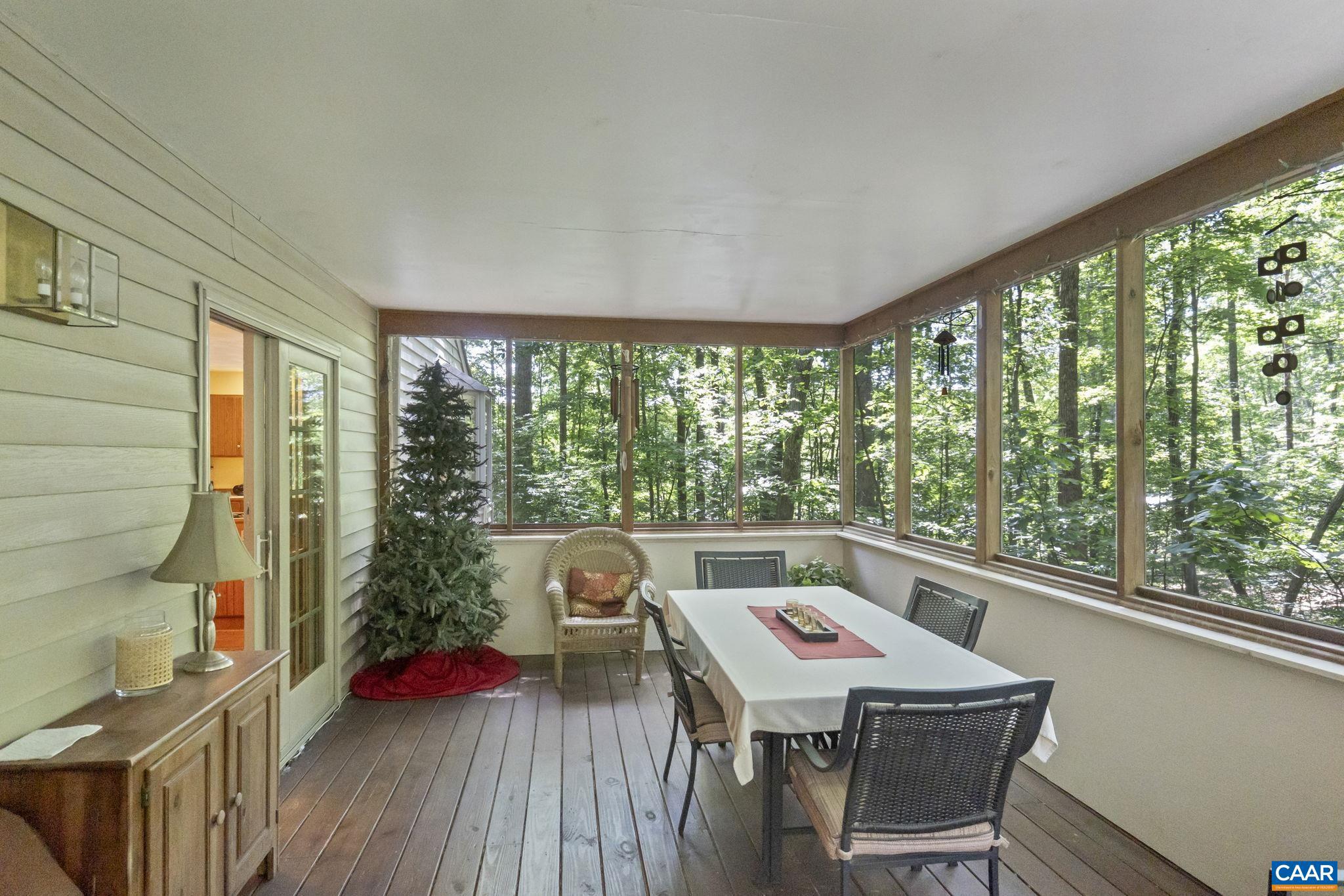 LAKE MONTICELLO - Residential