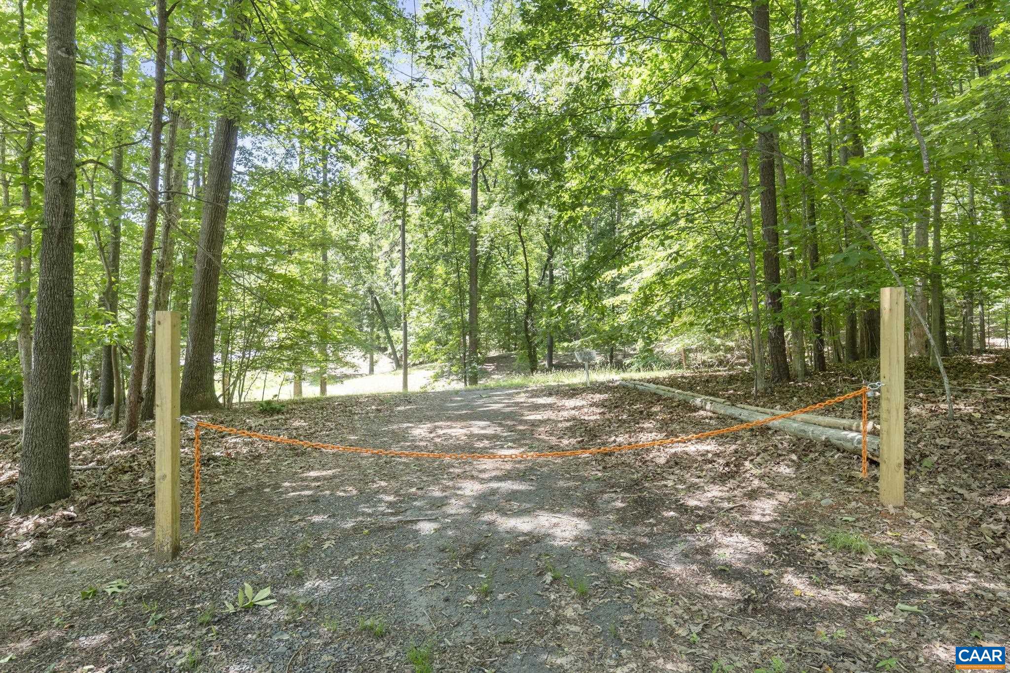 LAKE MONTICELLO - Residential