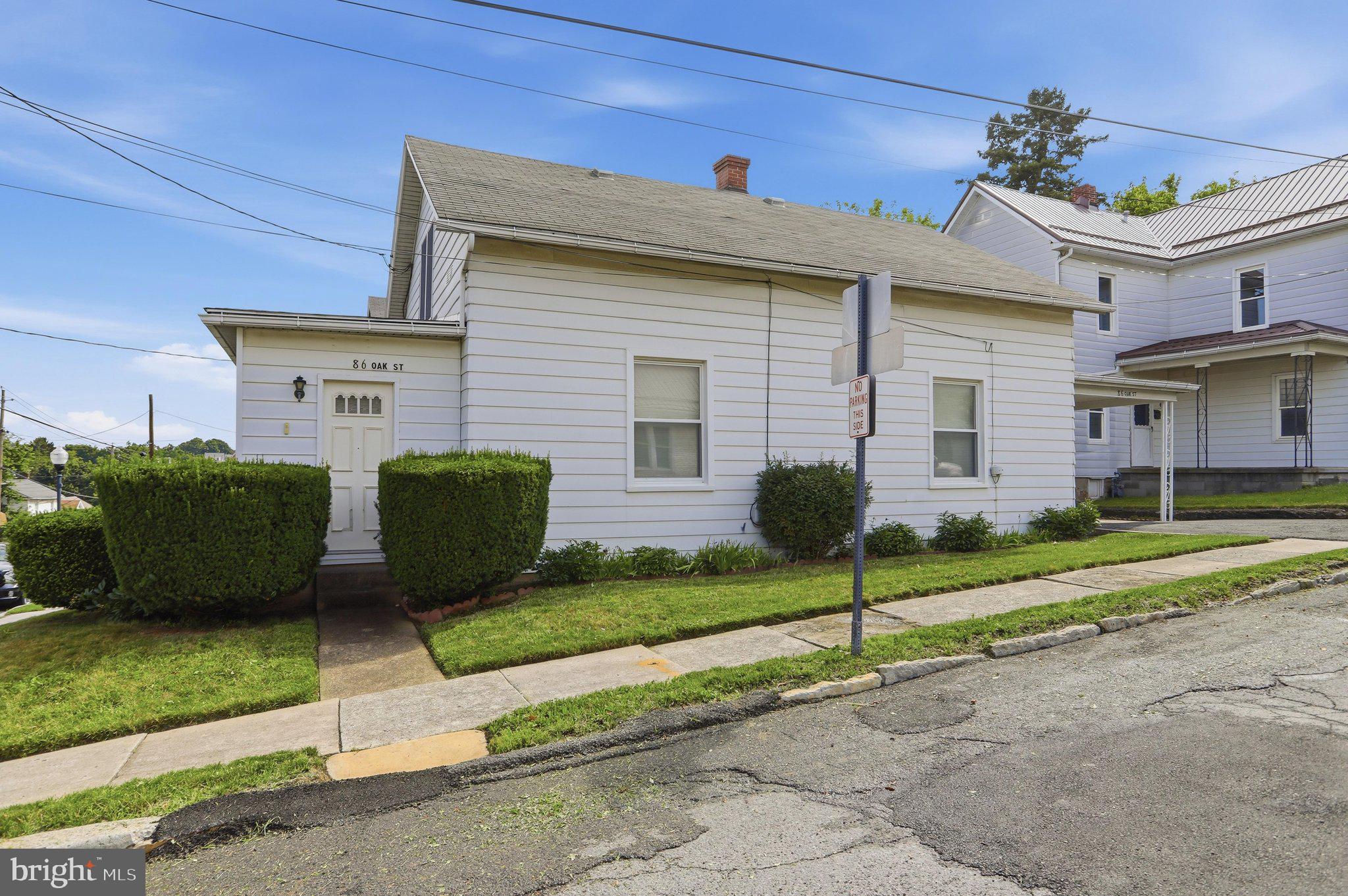 86 OAK STREET
