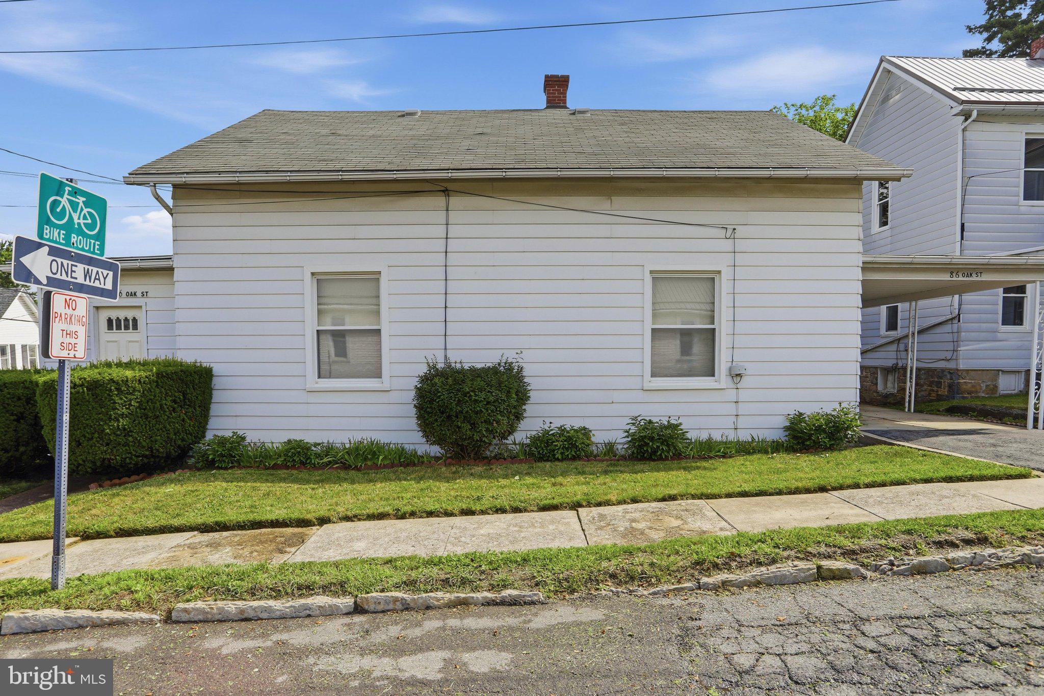 86 OAK STREET