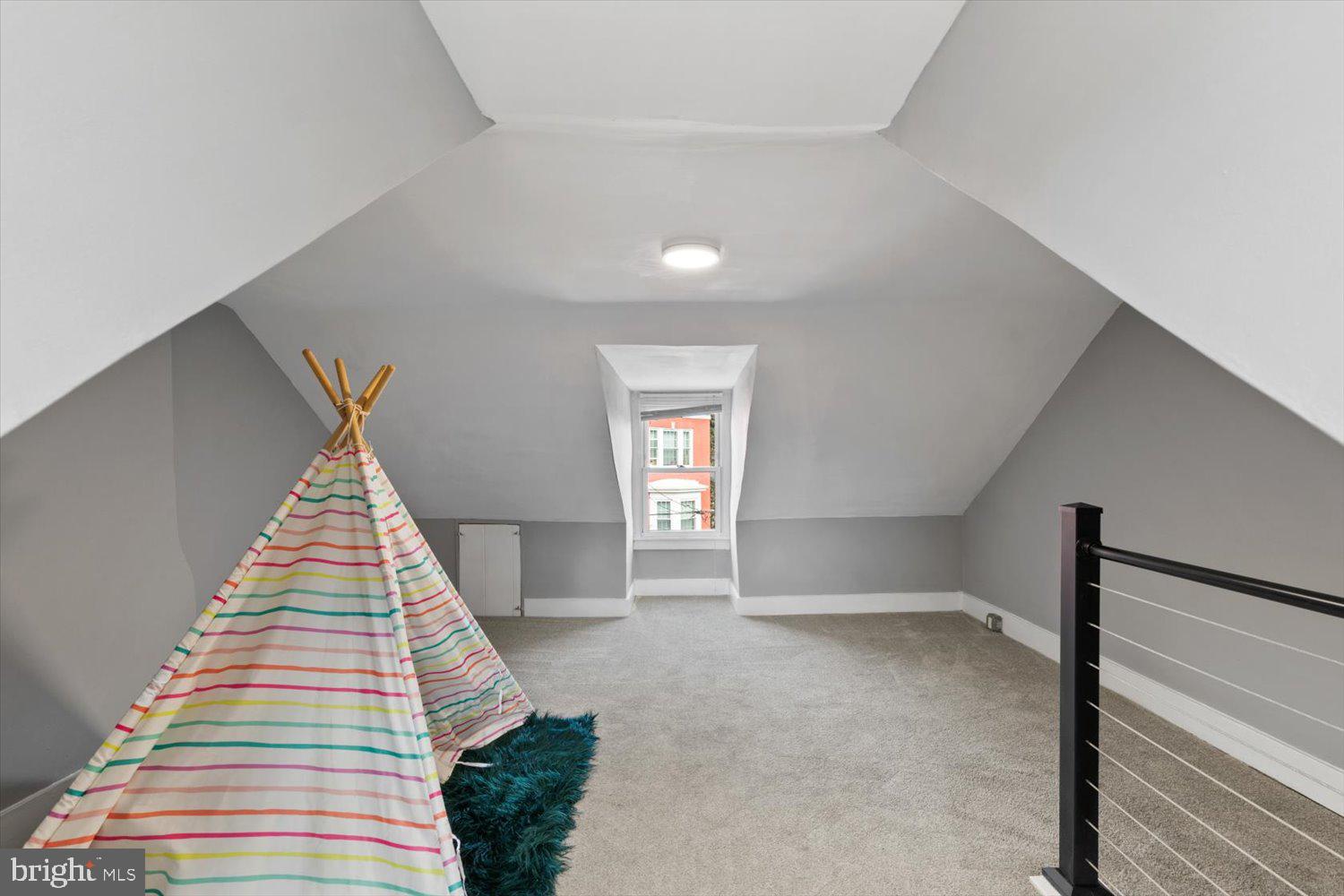 CABBAGE HILL - Residential