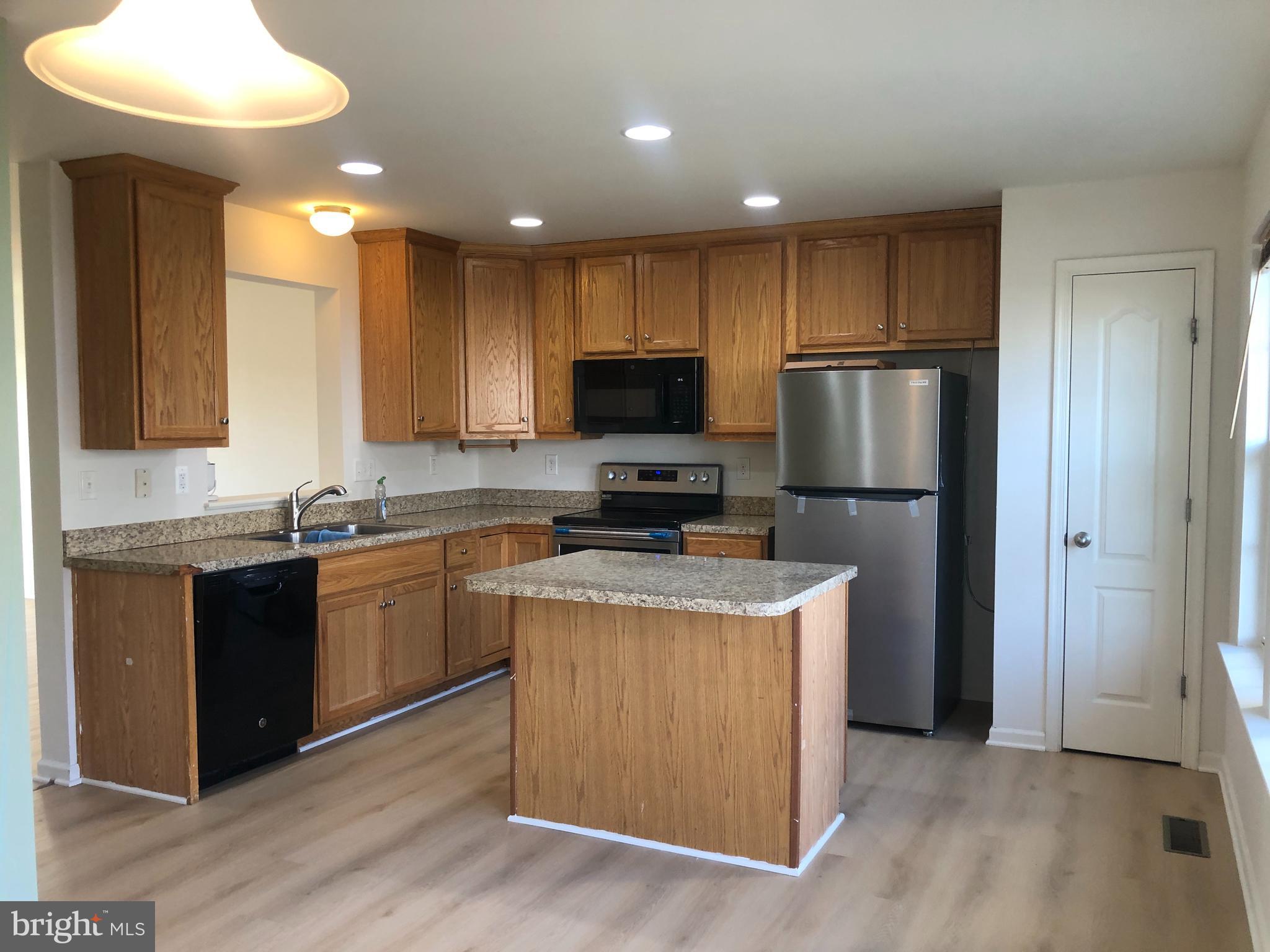 STONEBROOK VILLAGE - Residential Lease